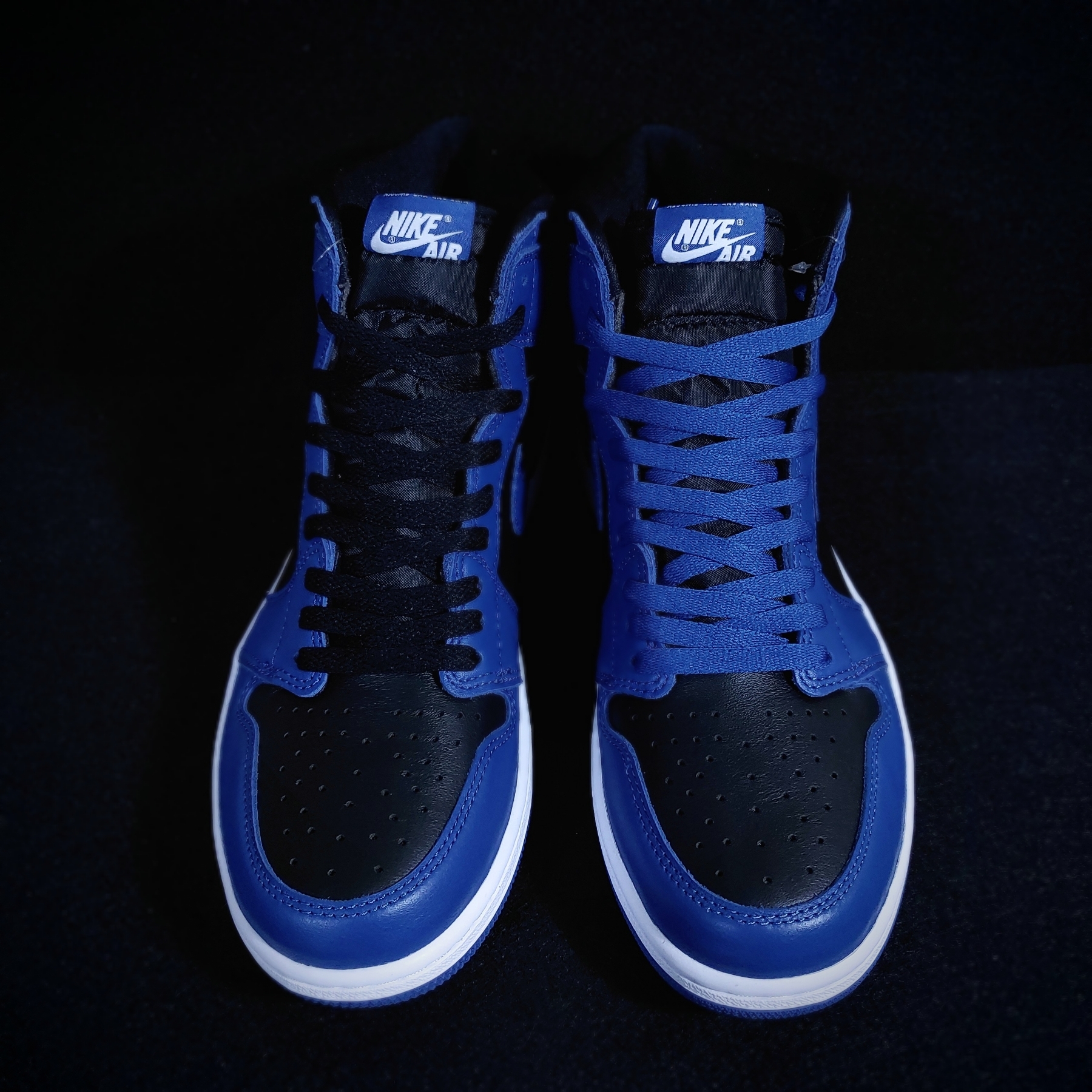 Jordan 1 Retro High OG Dark Marina Blue 착용 스타일 - 1