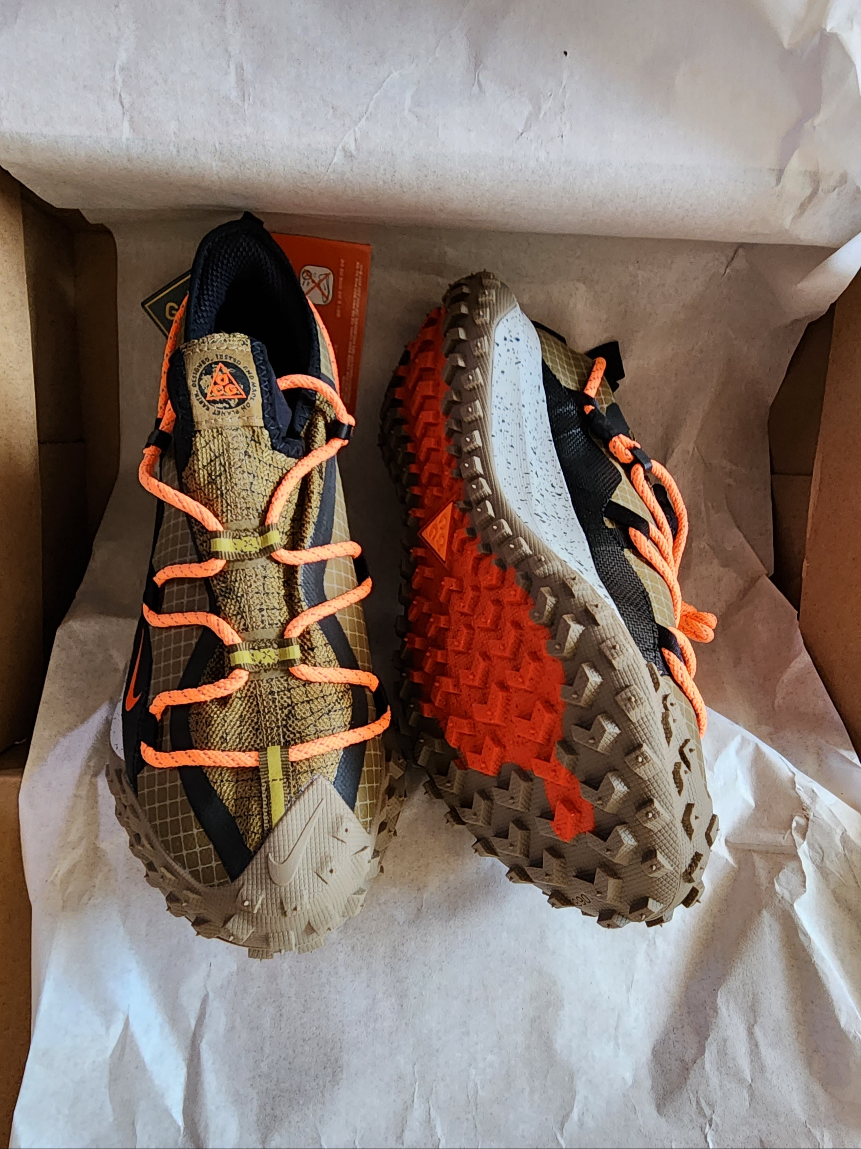 Nike ACG Mountain Fly Low Gore-Tex SE Hazel Rush 착용 스타일 - 2