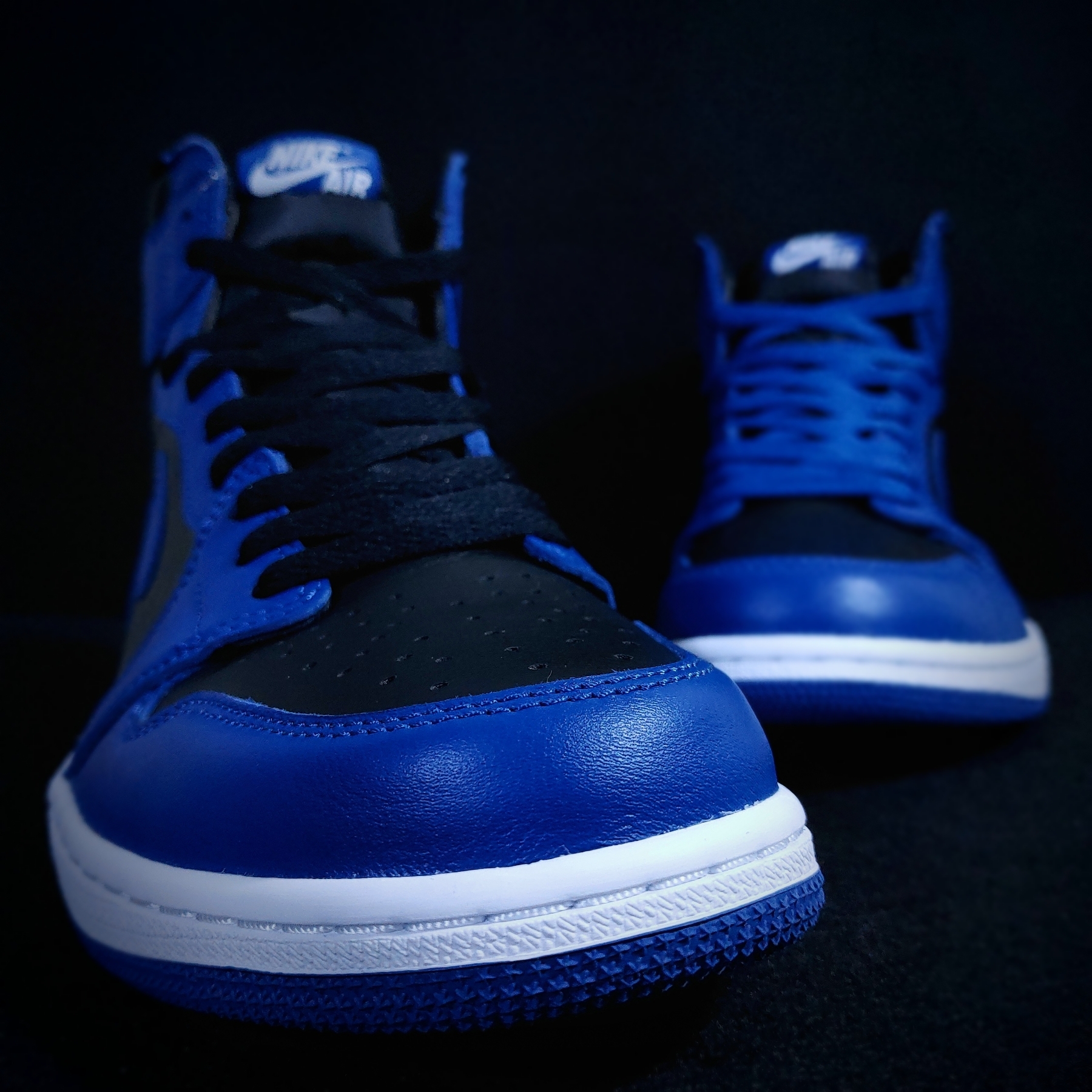 Jordan 1 Retro High OG Dark Marina Blue 착용 스타일 - 5