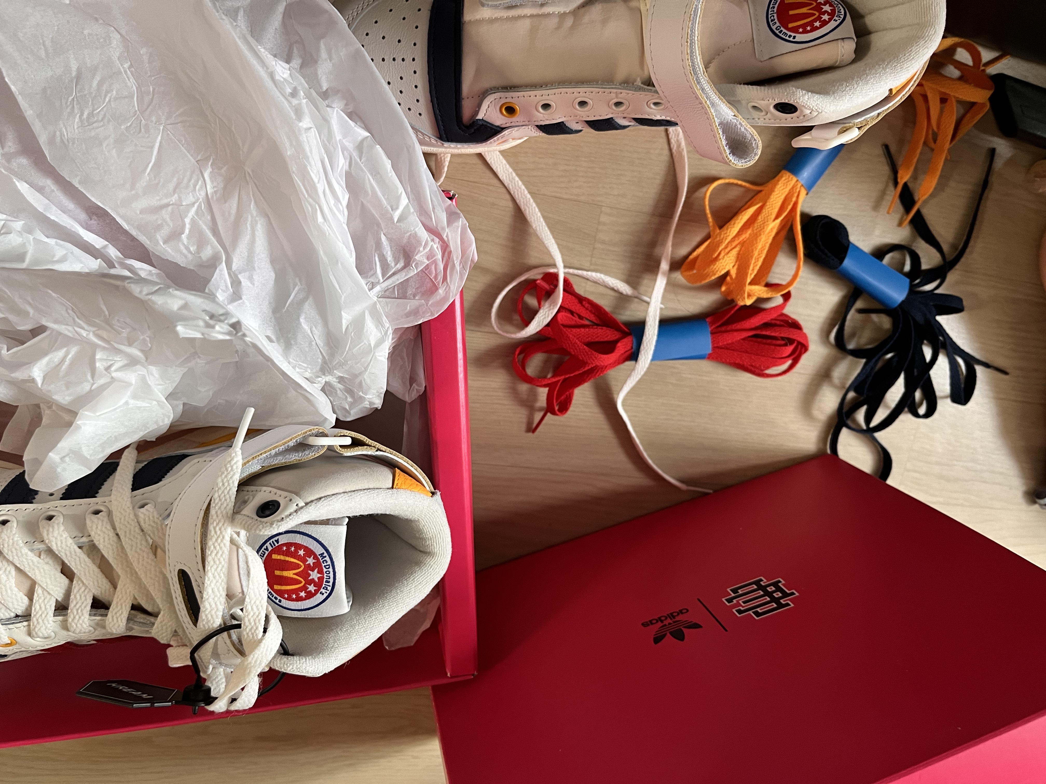 Adidas x Eric Emanuel Forum 84 High McDonald's All American 착용 스타일 - 4