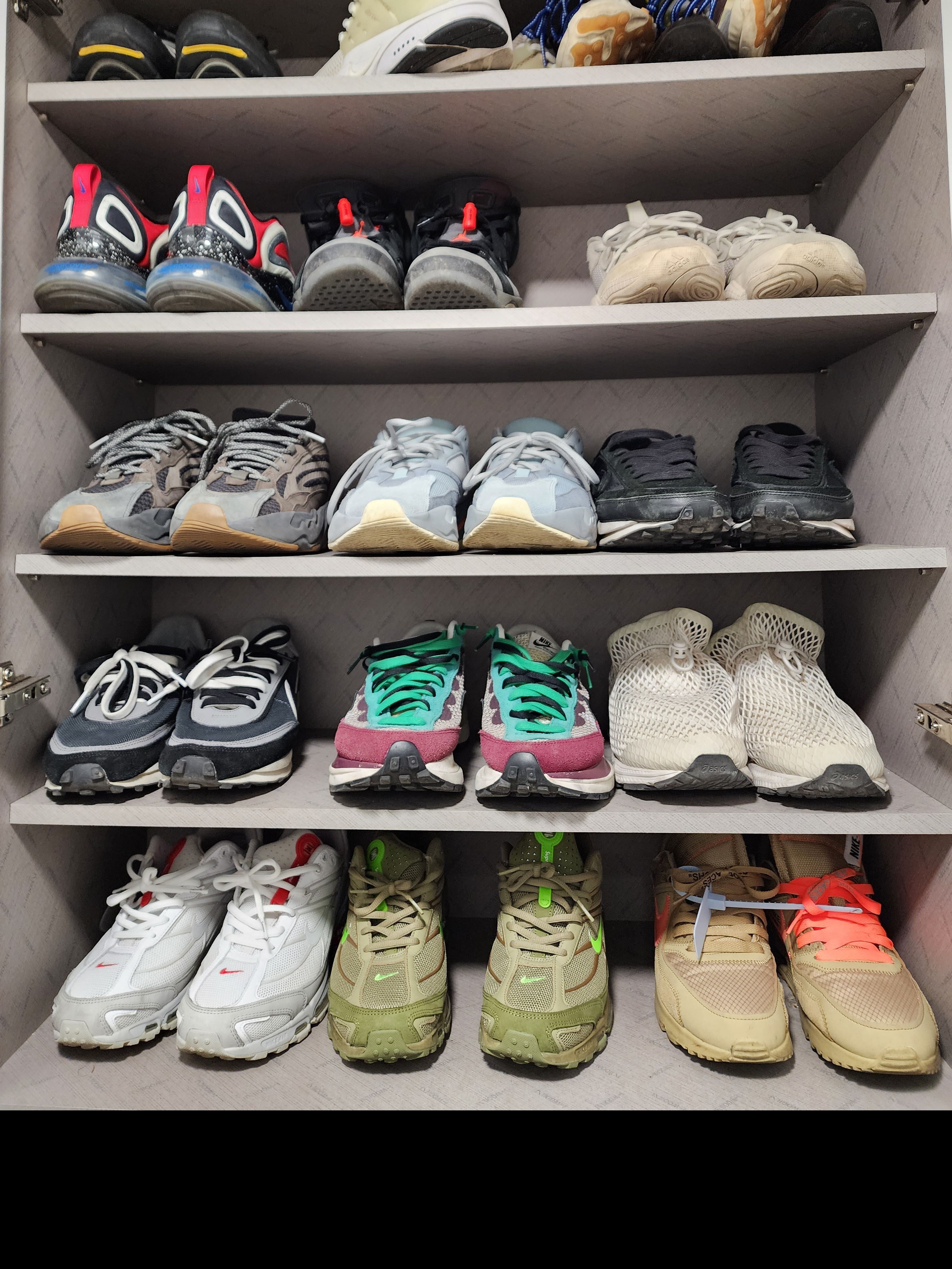 Nike x Off-White Air Max 90 V2 Desert Ore, Nike x Supreme Shox Ride 2 SP White 착용 스타일 - 1