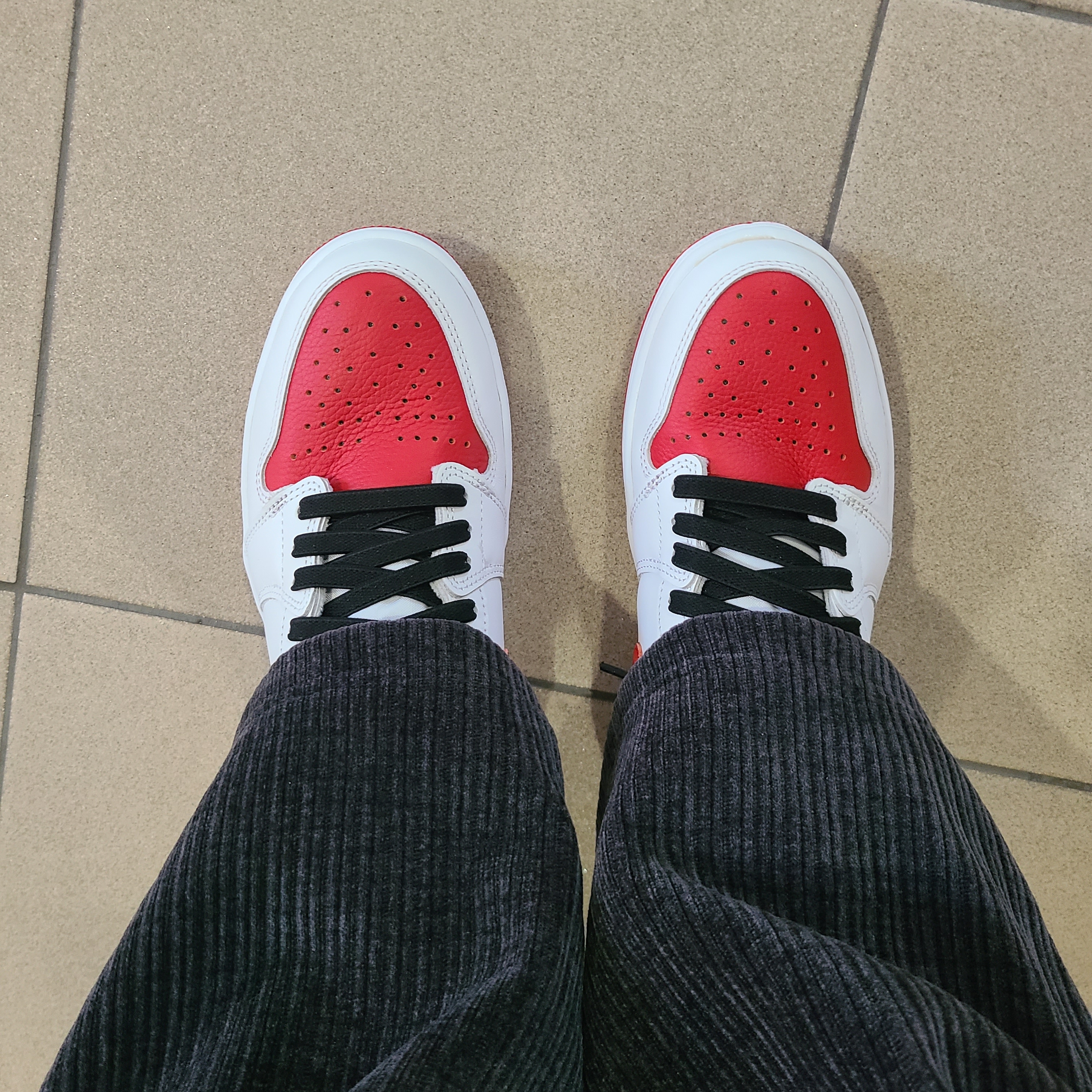 Jordan 1 Retro High OG Heritage 착용 스타일 - 2