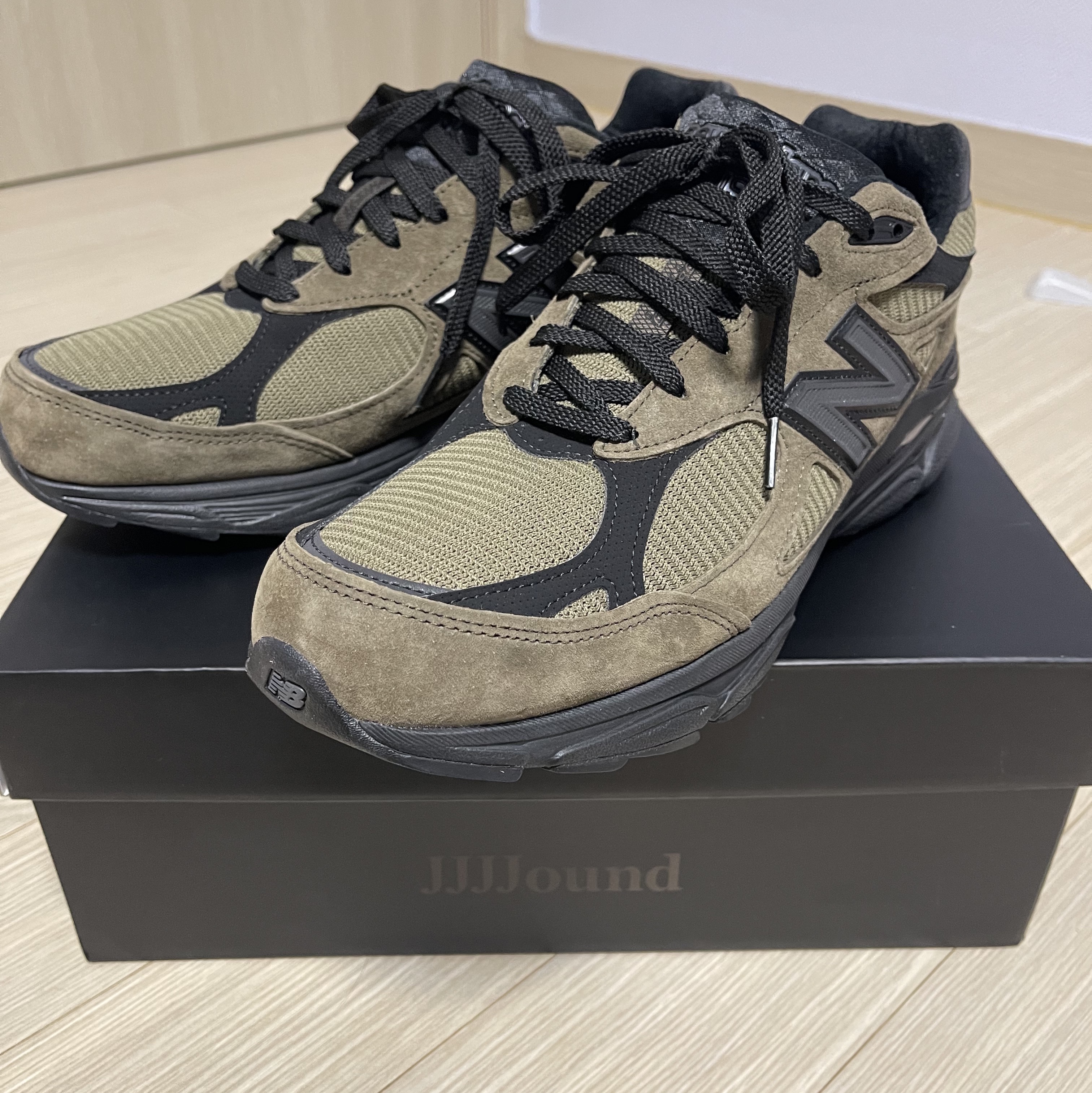 New Balance x JJJJound 990v3 Brown Black 착용 스타일 - 1
