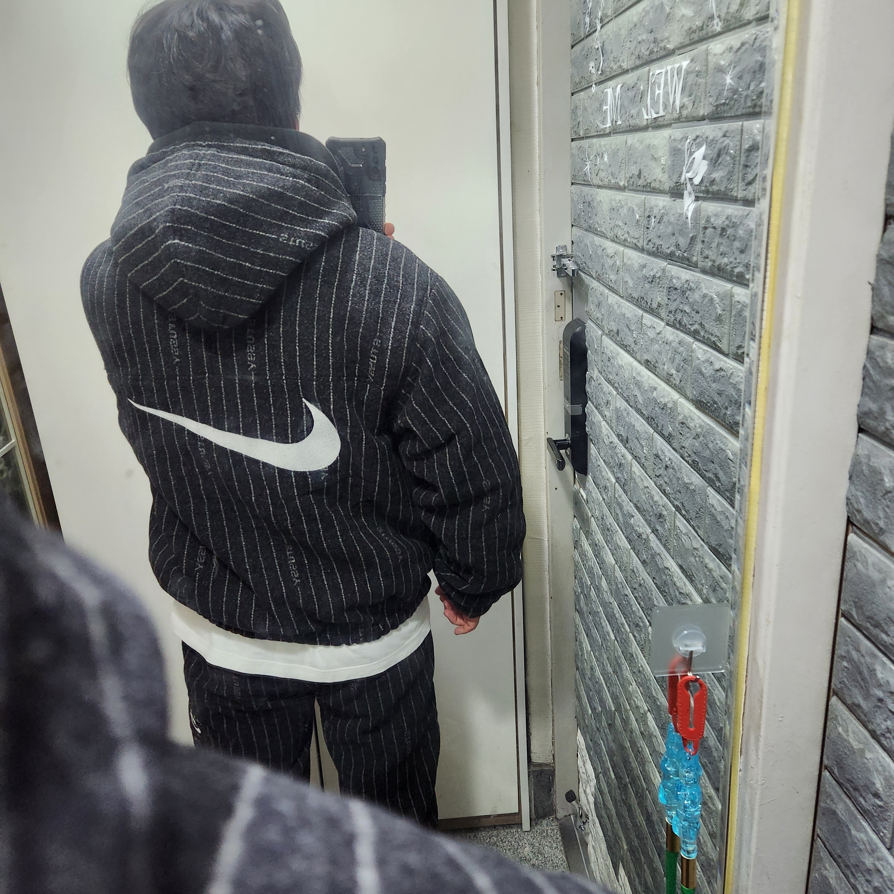 Nike x Stussy NRG Striped Wool Pants Black (DR4021-010), Nike x Stussy NRG Striped Wool Jacket Black (DR4023-010) 착용 스타일