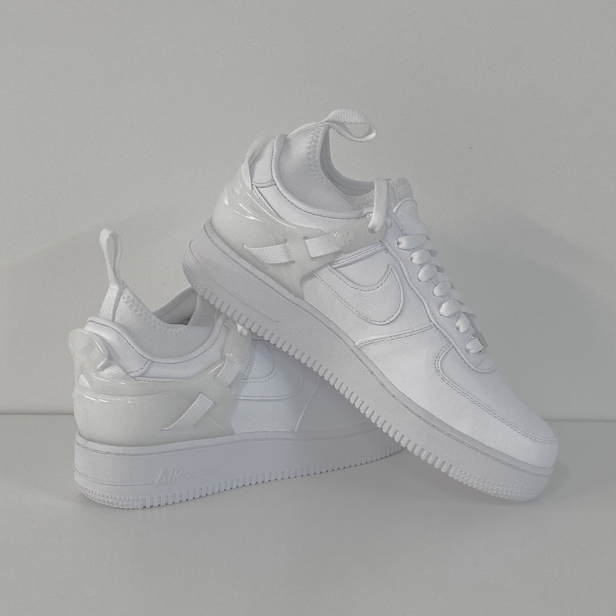 Nike x Undercover Air Force 1 Low SP White 착용 스타일 - 5