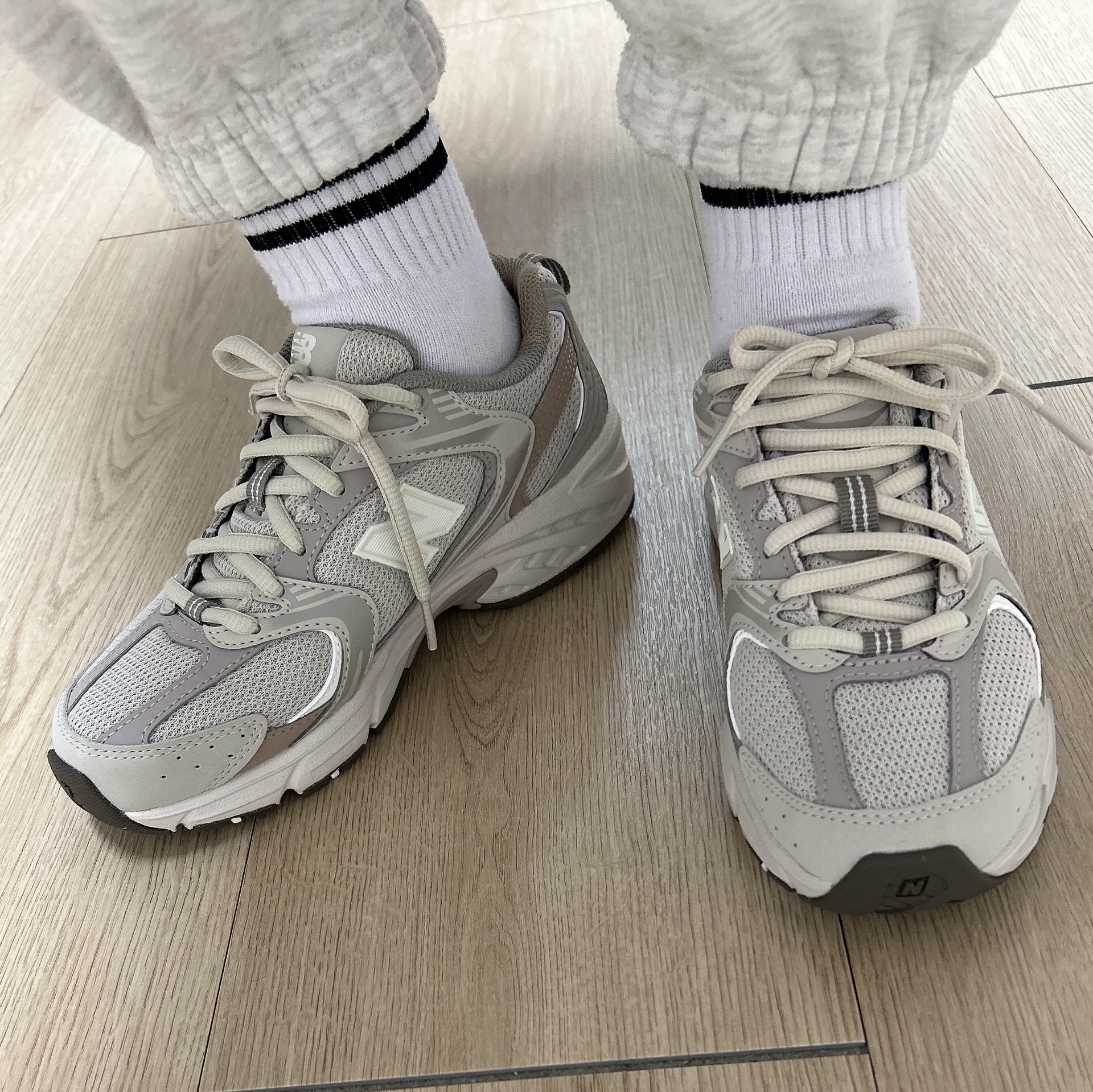 New Balance 530 Mars 착용 스타일