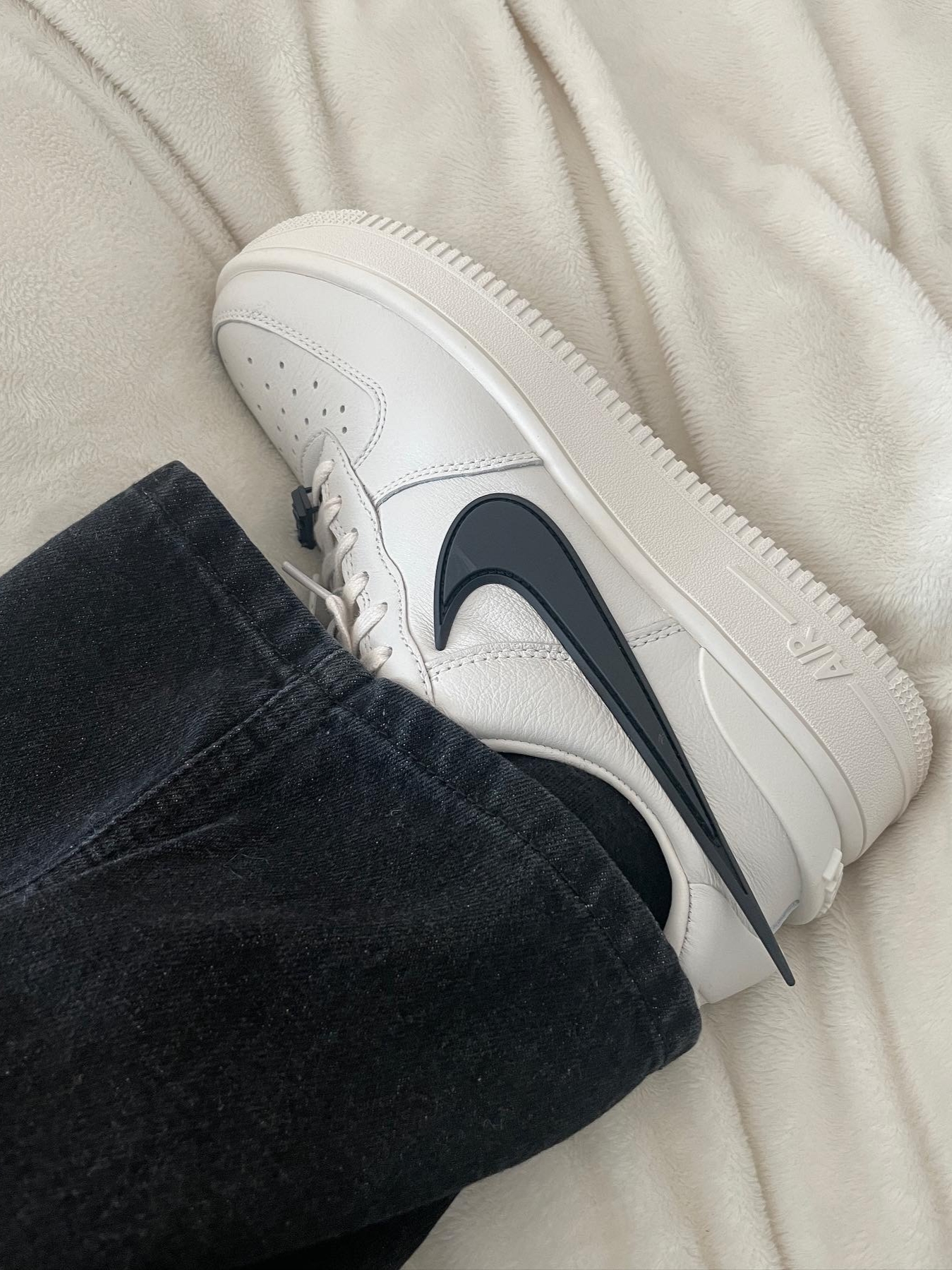 Nike x Ambush Air Force 1 Low SP Phantom, Nike x Ambush Air Force 1 Low SP Black 착용 스타일 - 1