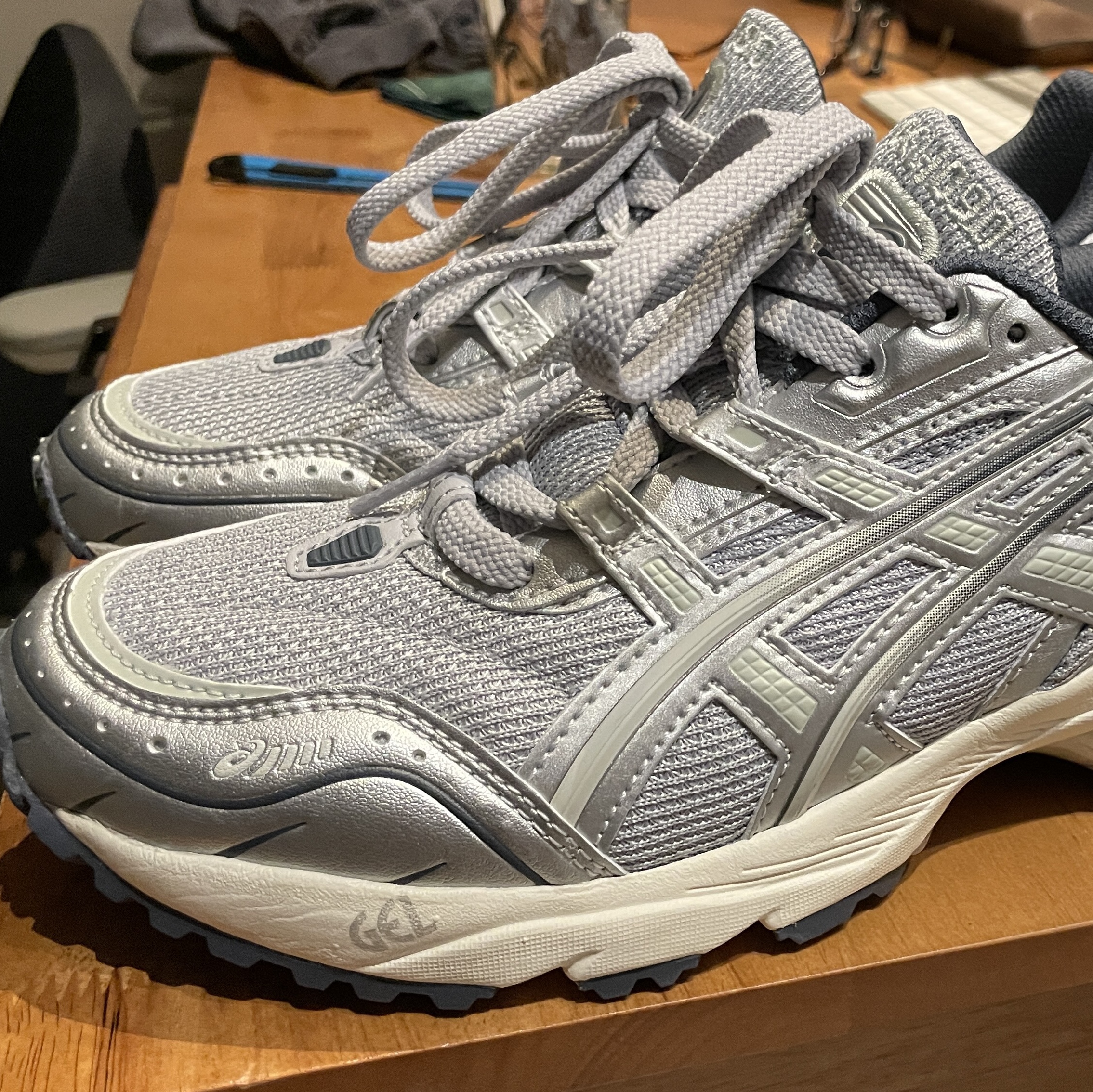 Asics Gel-1090 Piedmont Grey 착용 스타일 - 4