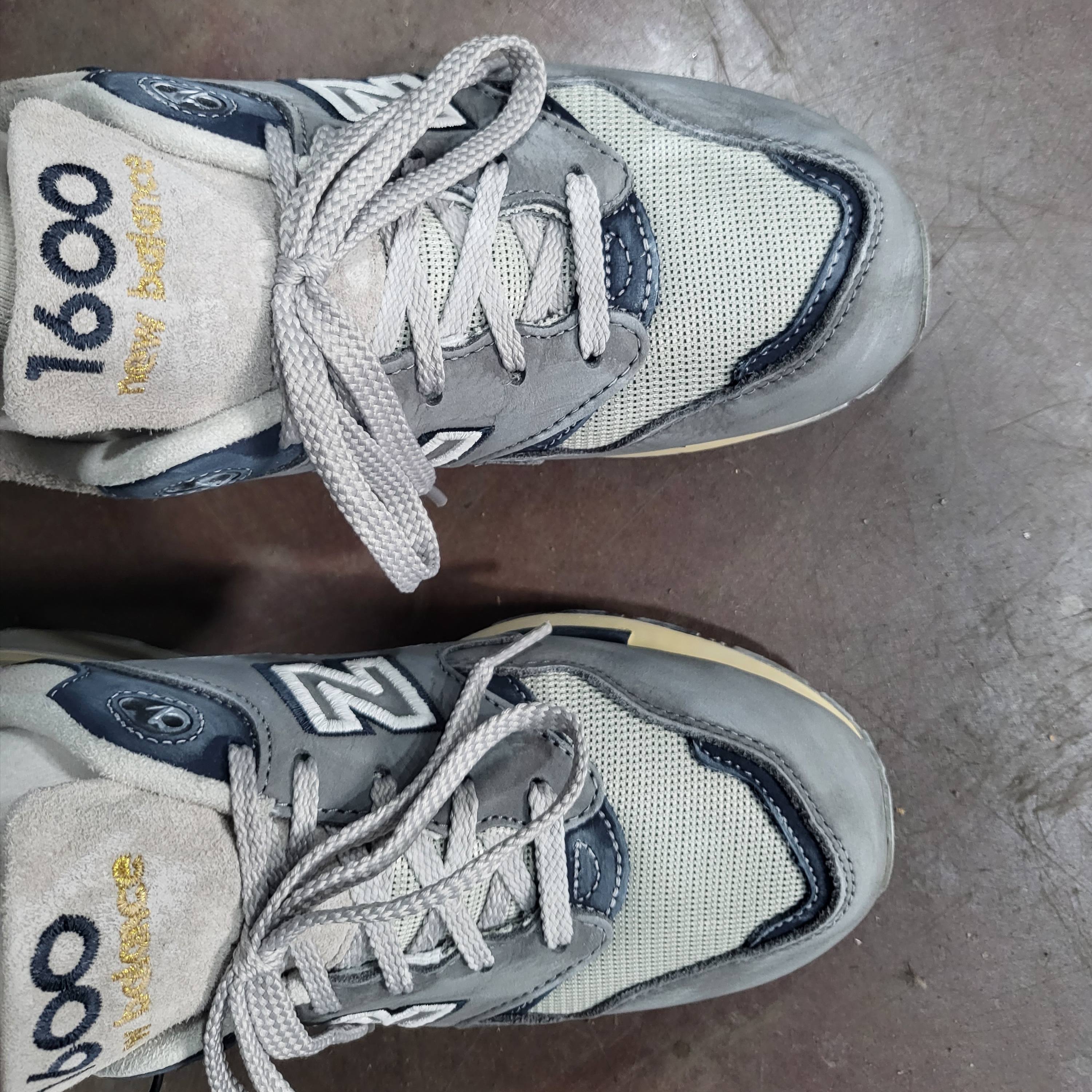 New Balance 1600 Premium Vintage Grey 착용 스타일