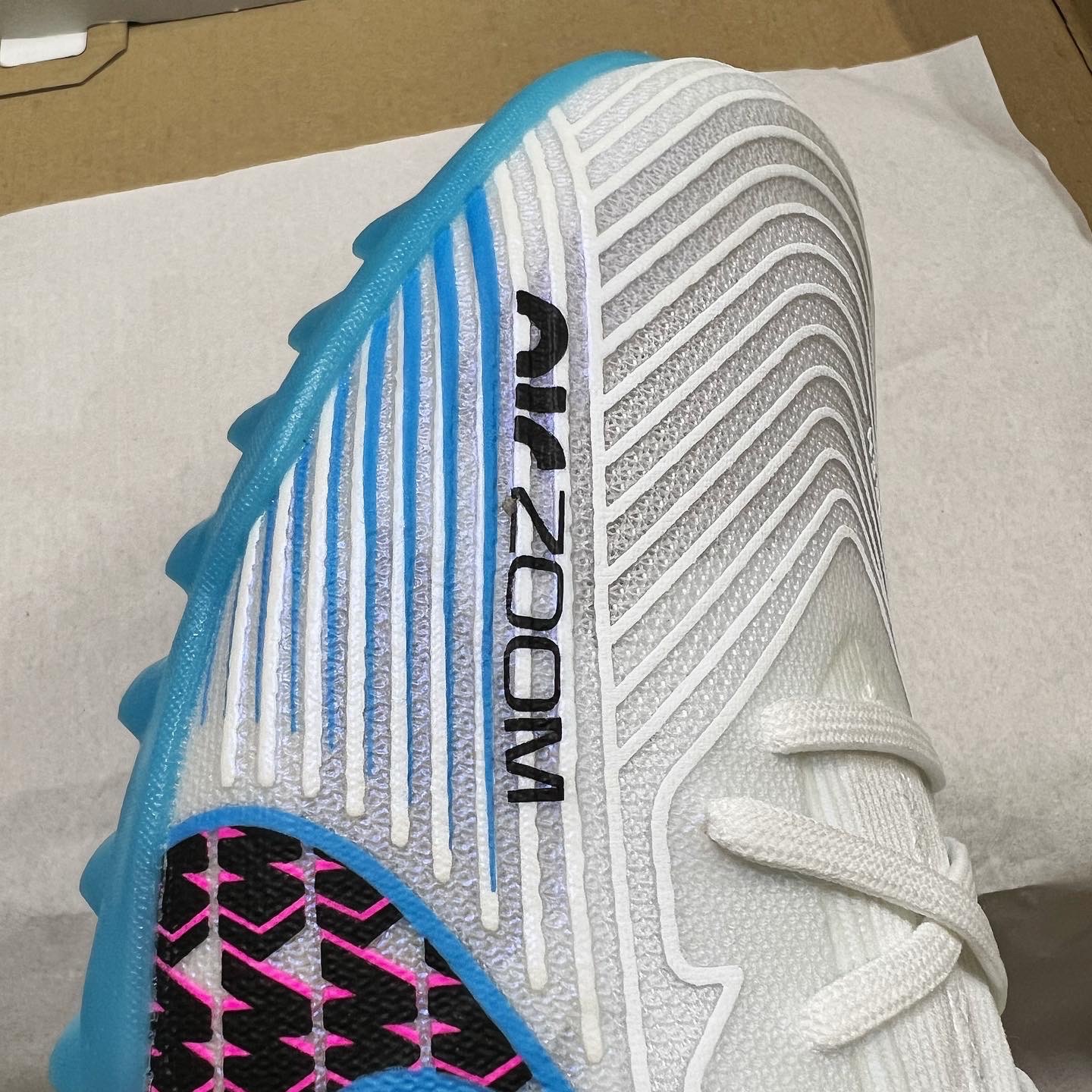 Nike Zoom Mercurial Vapor 15 Pro TF White Baltic Blue 착용 스타일