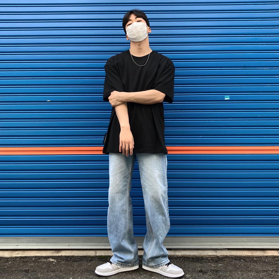 Jordan 1 Retro High OG Light Smoke Grey 착용 스타일