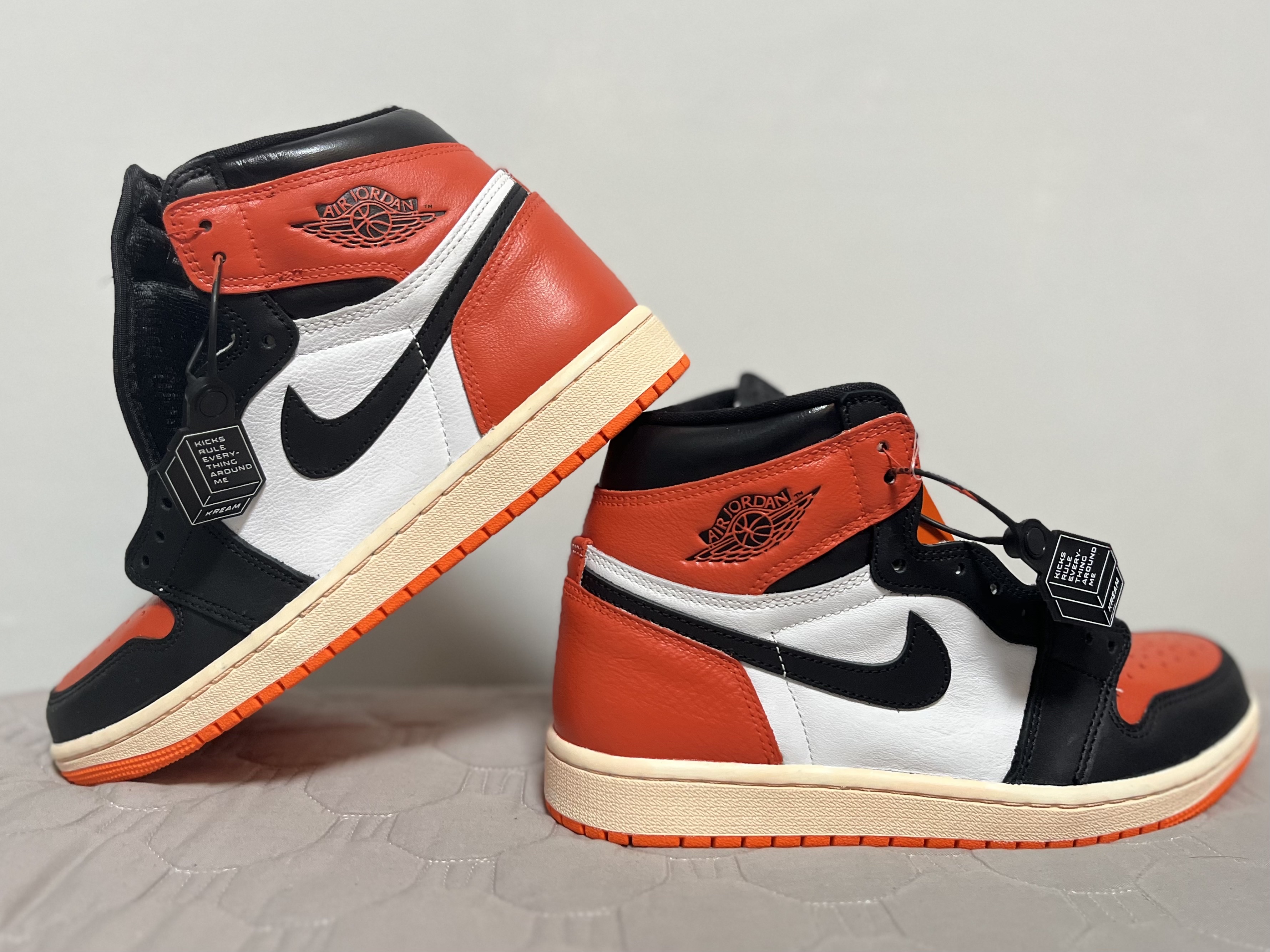 Jordan 1 Retro High OG Electro Orange, (GS) Jordan 1 Retro High OG Electro Orange 착용 스타일