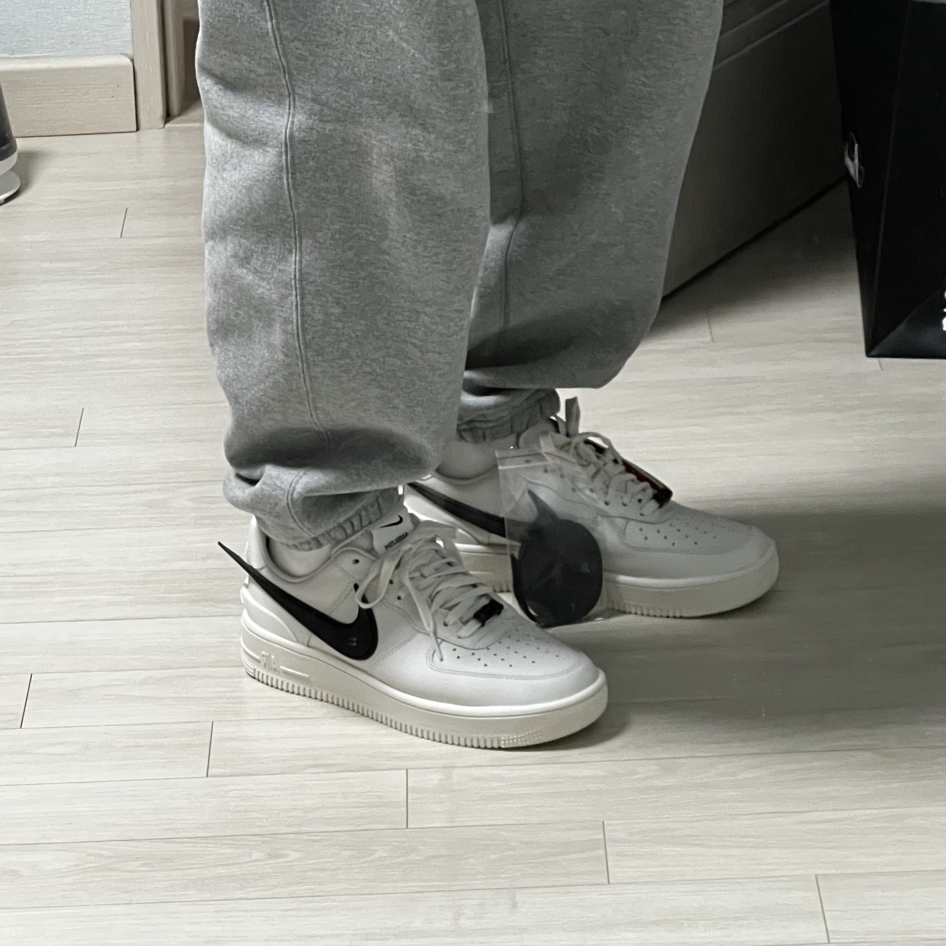 Nike x Ambush Air Force 1 Low SP Phantom 착용 스타일 - 4