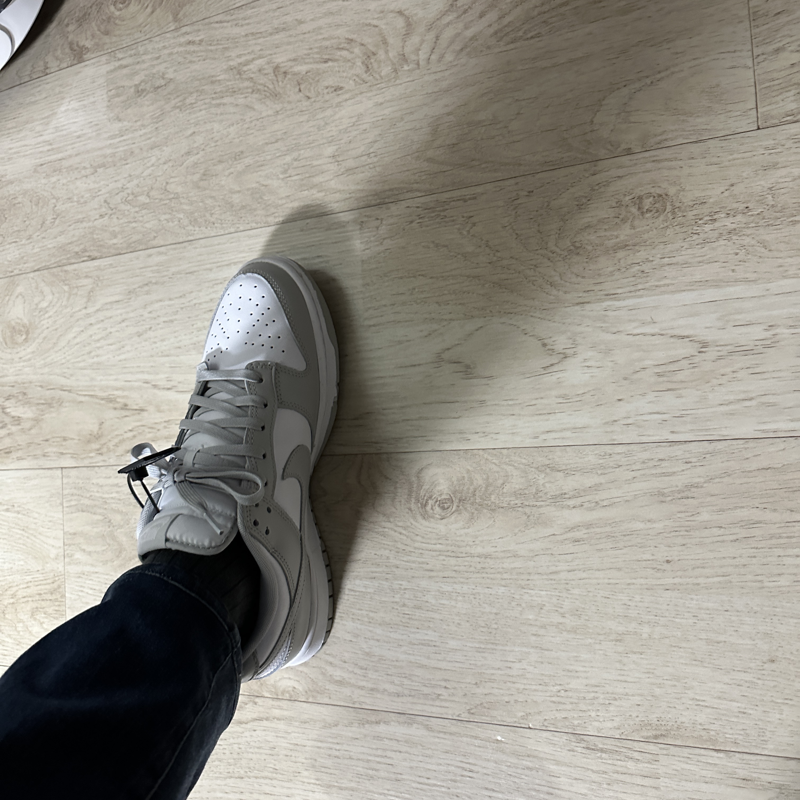 Nike Dunk Low Retro Grey Fog 착용 스타일 - 1