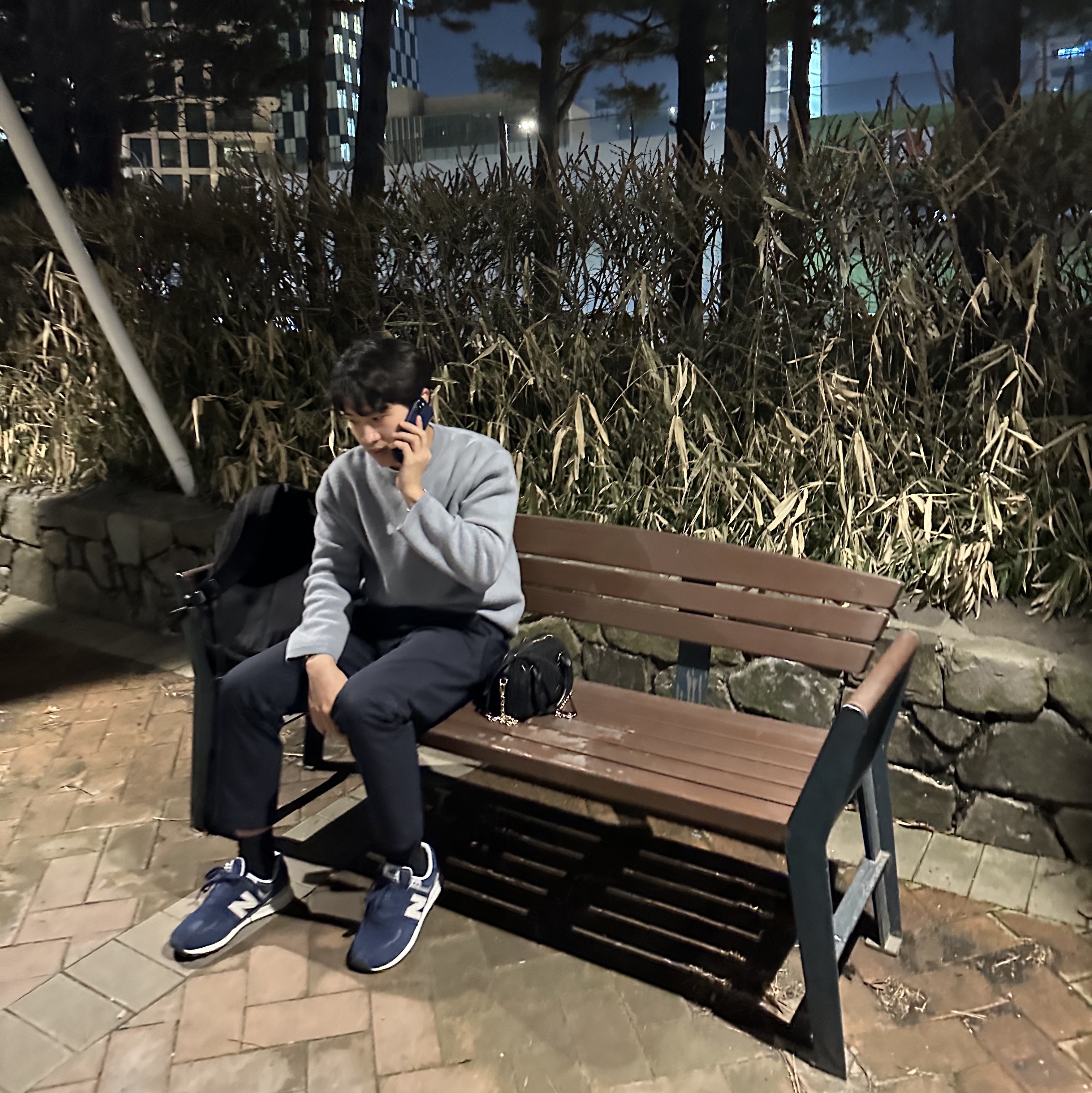 New Balance 574 Classics Reimagined Navy 착용 스타일