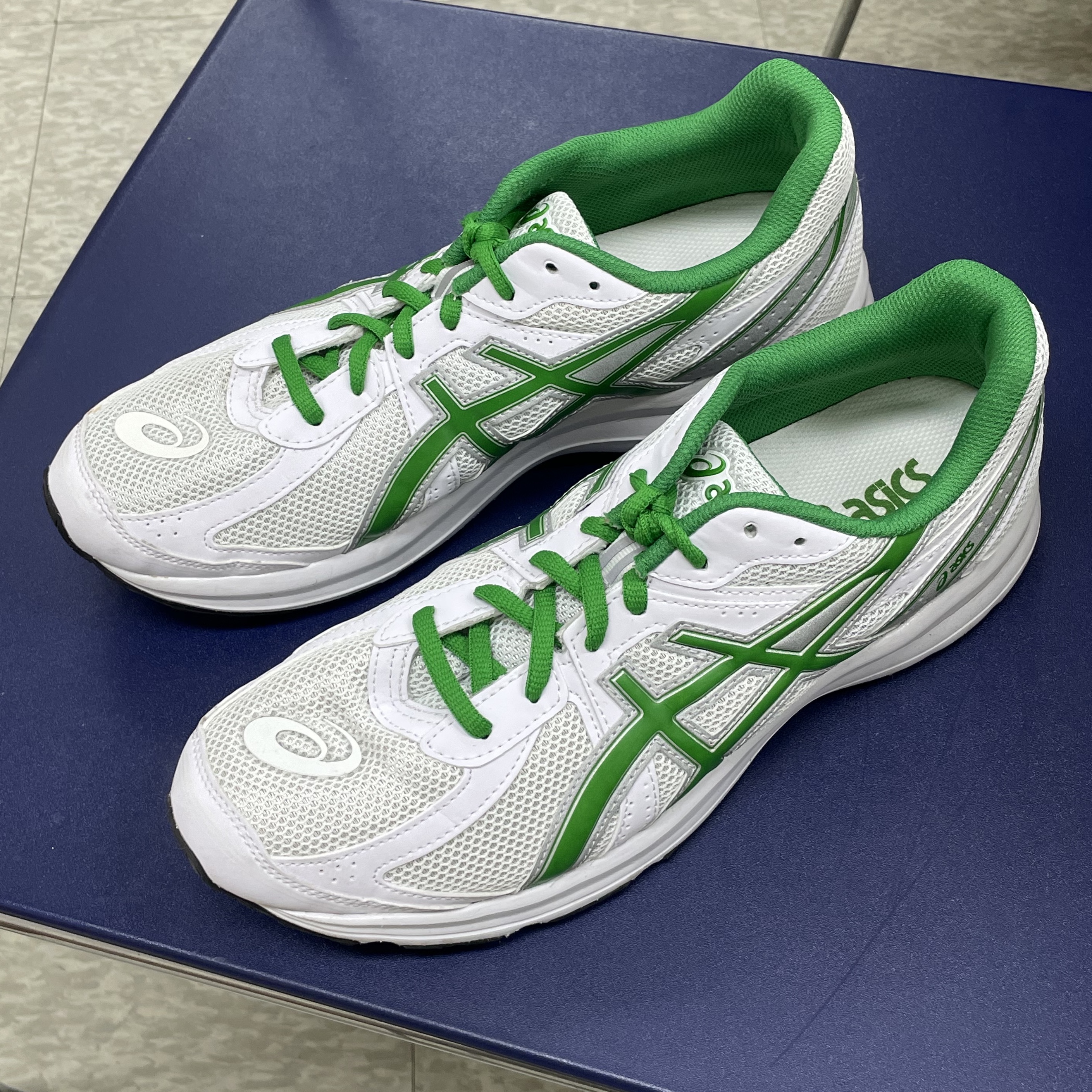 Asics Jog 100 S White Green - 2E Wide 착용 스타일 - 1