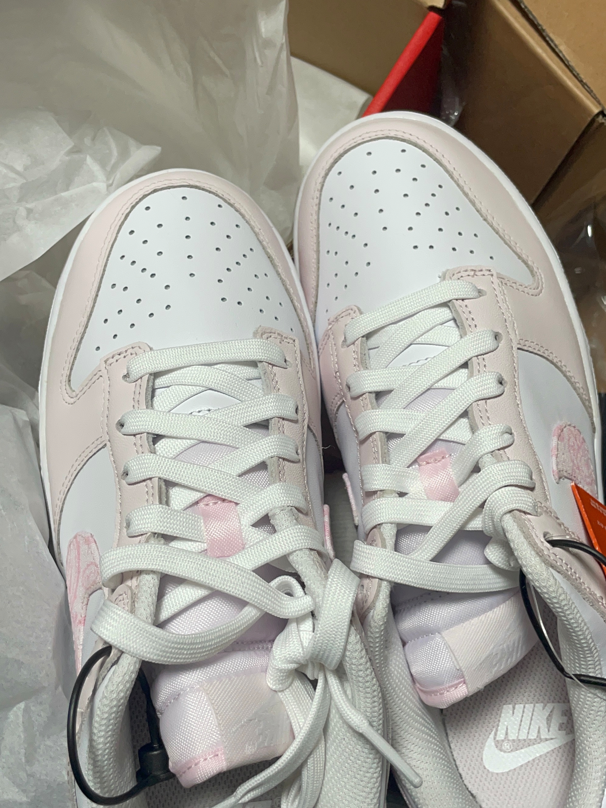 (W) Nike Dunk Low Pearl Pink 착용 스타일 - 2