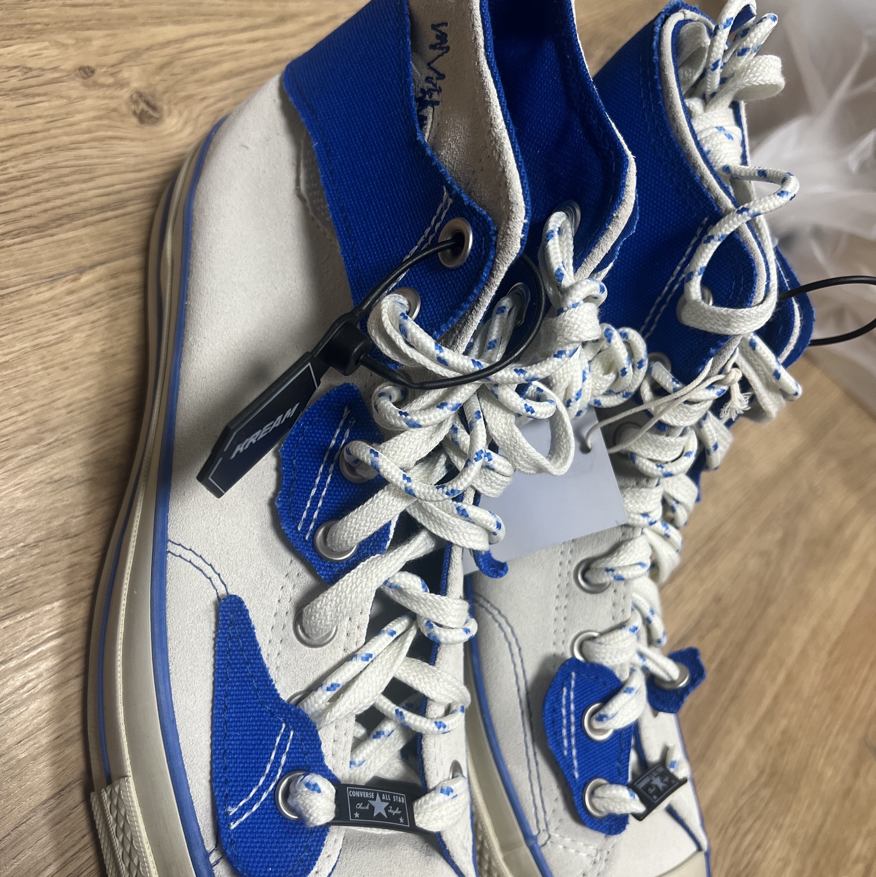 Converse x Ader Error Chuck 70 High White 착용 스타일