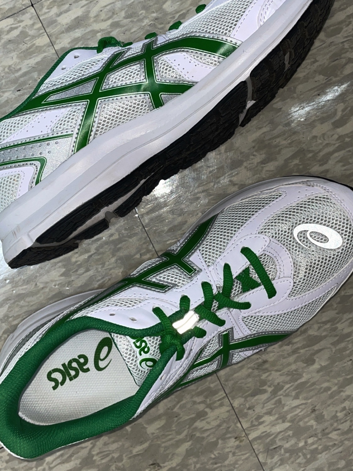 Asics Jog 100 S White Green - 2E Wide 착용 스타일 - 1