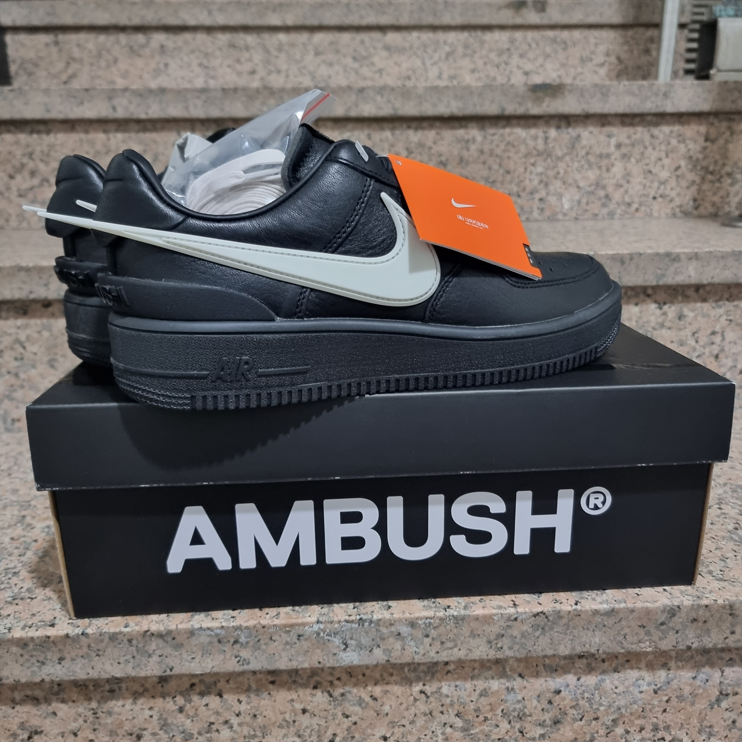 Nike x Ambush Air Force 1 Low SP Black, Helinox x Obey Camp Cap Black 착용 스타일 - 2