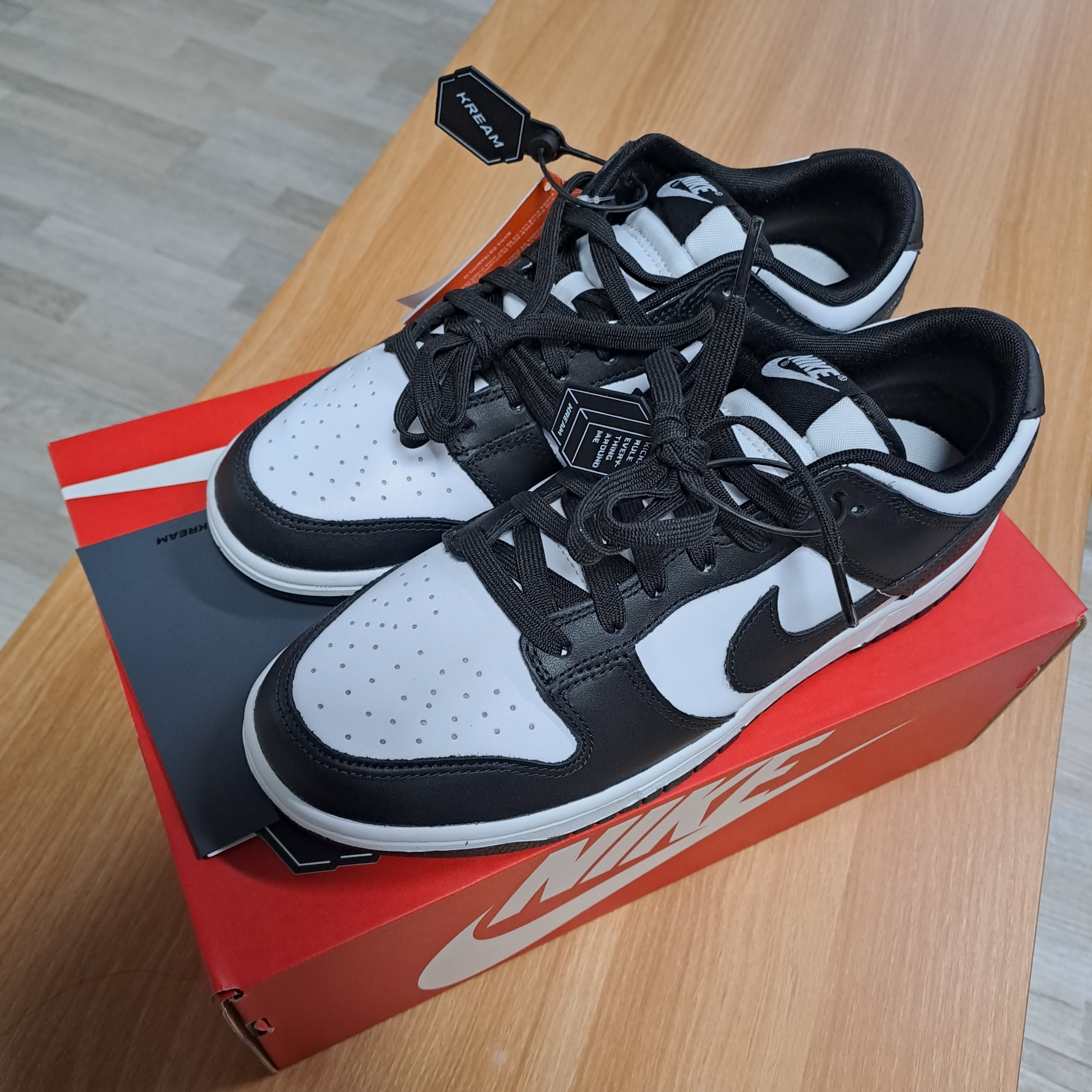 Nike Dunk Low Retro Black 착용 스타일