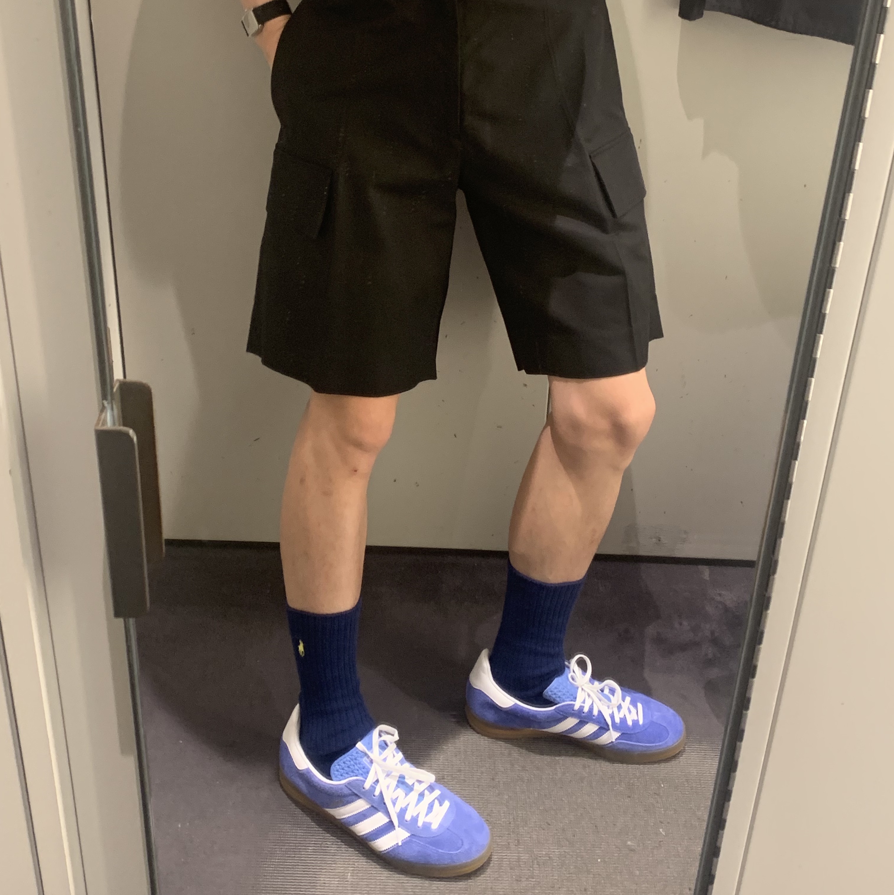 (W) Adidas Gazelle Indoor Blue Fusion Cloud White 착용 스타일
