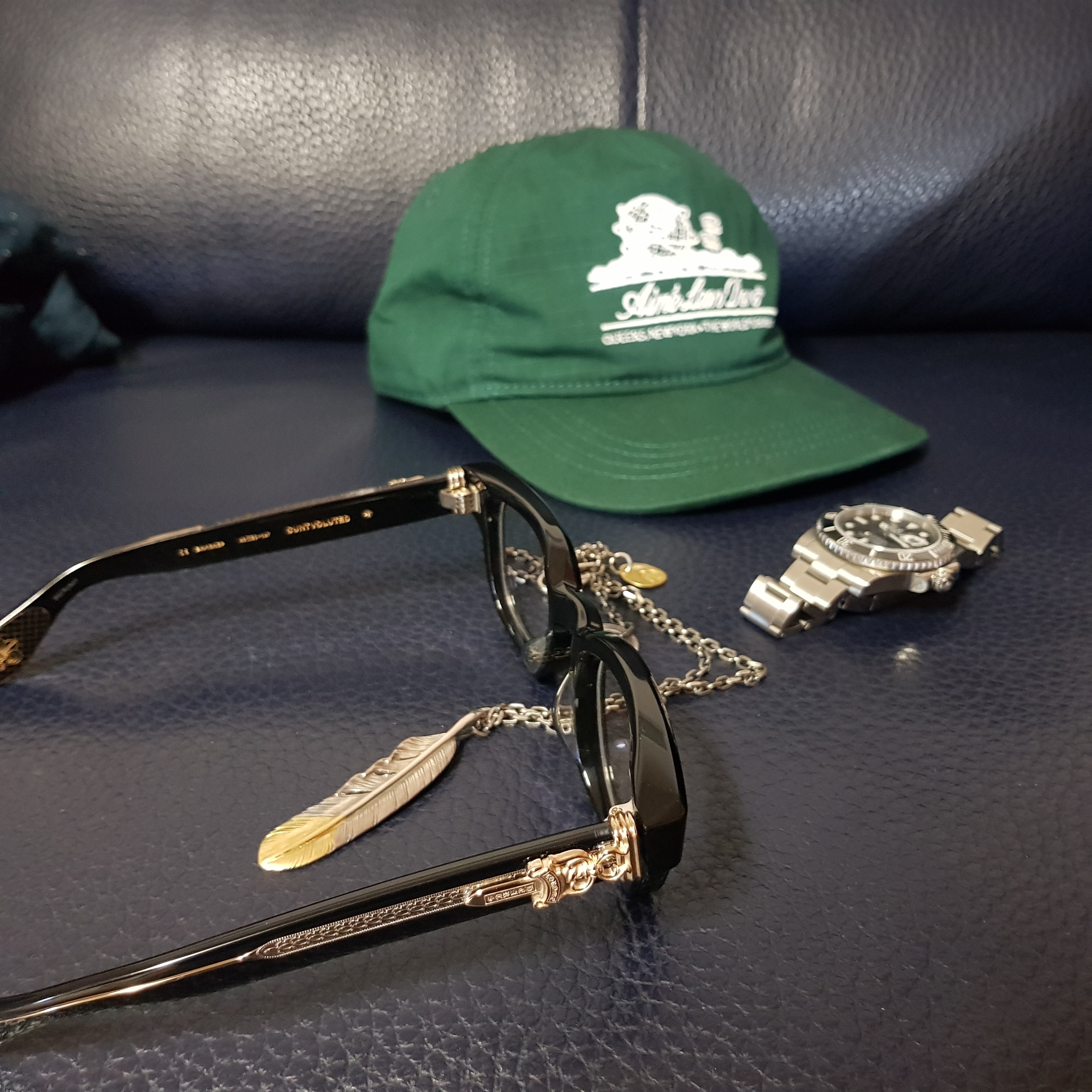 Chrome Hearts Cuntvoluted Black 18K Gold Plated, Aime Leon Dore Unisphere Hat Botanical Green 착용 스타일 - 1