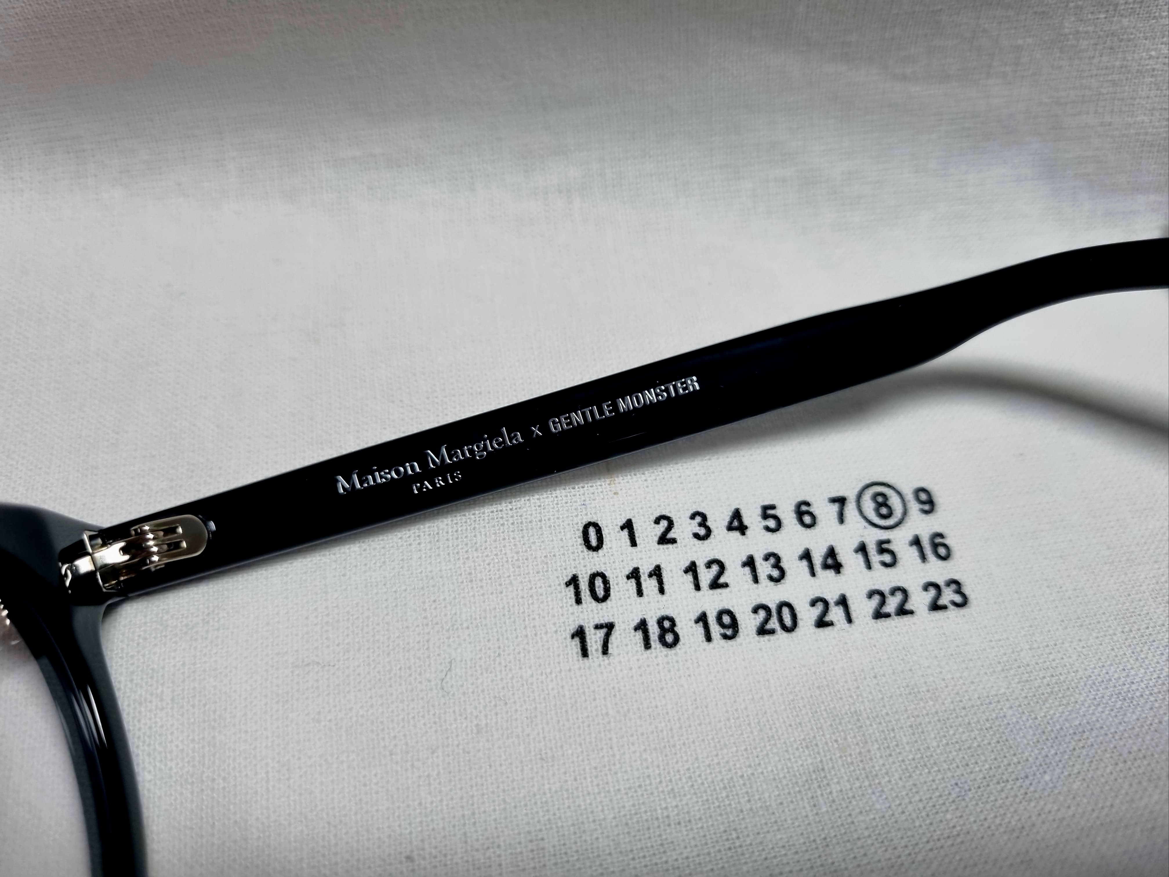 Gentle Monster x Maison Margiela MM009S Clear Black 착용 스타일 - 2