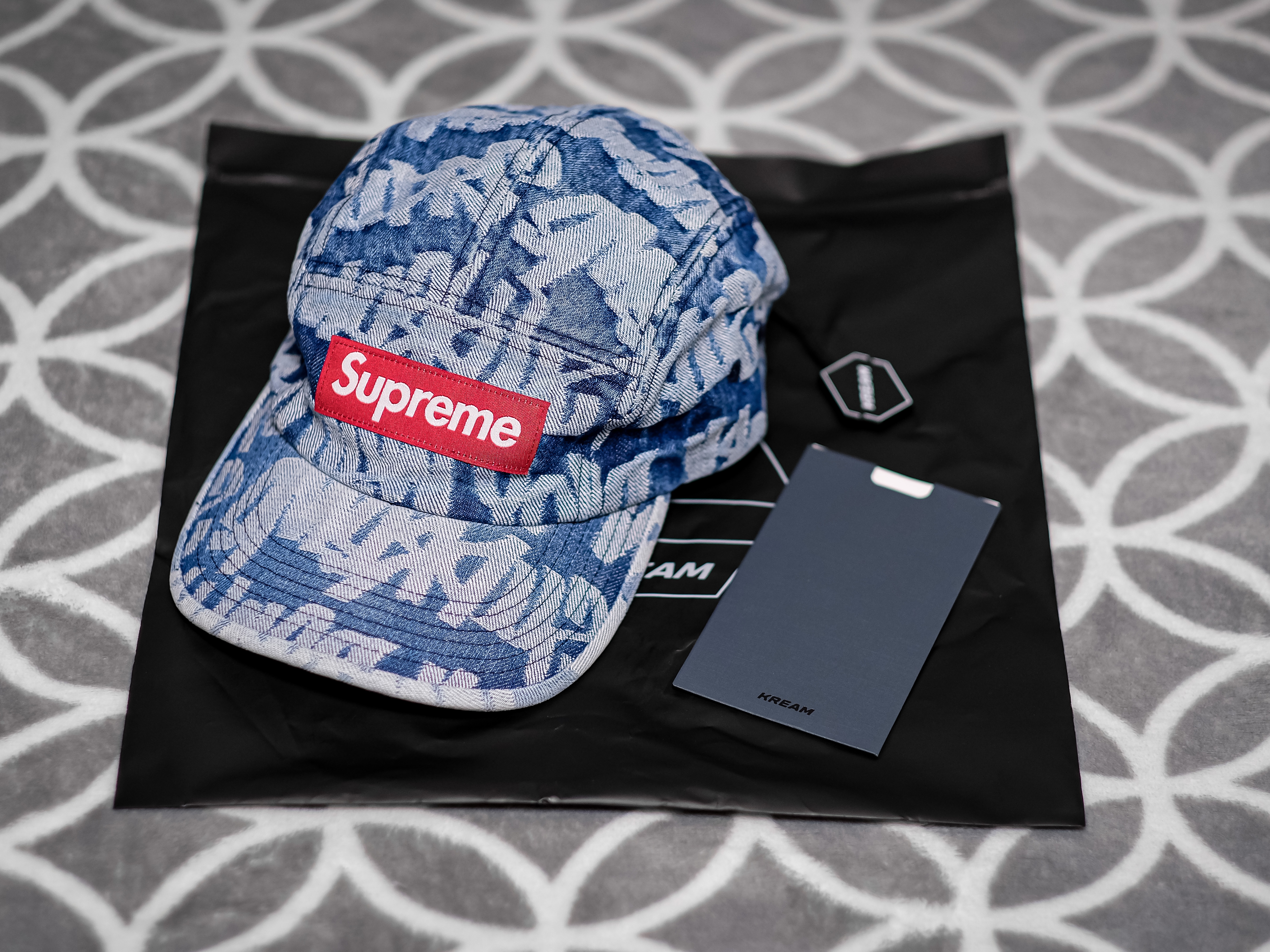 Supreme Fat Tip Jacquard Denim Camp Cap Blue - 22SS 착용 스타일 - 1