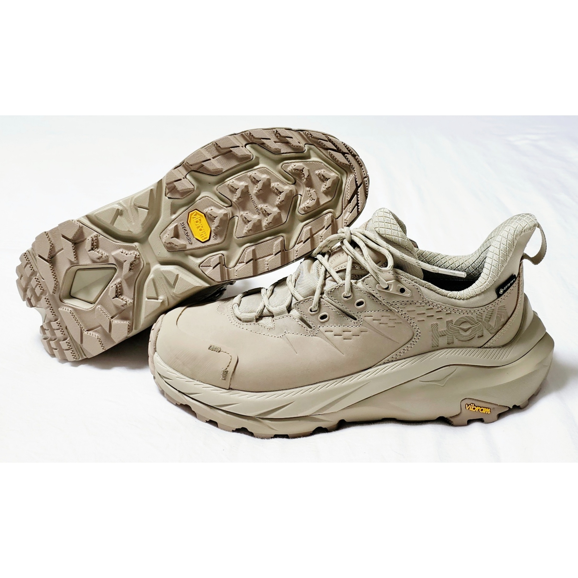 Hoka Kaha 2 Low Gore-Tex Oxford Tan 착용 스타일 - 1