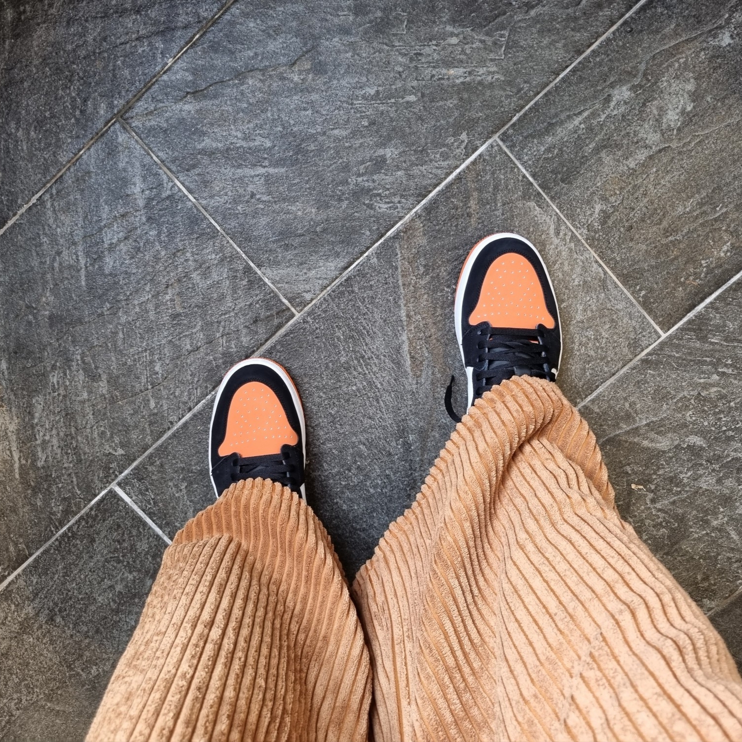Jordan 1 Low Golf Starfish 착용 스타일 - 4