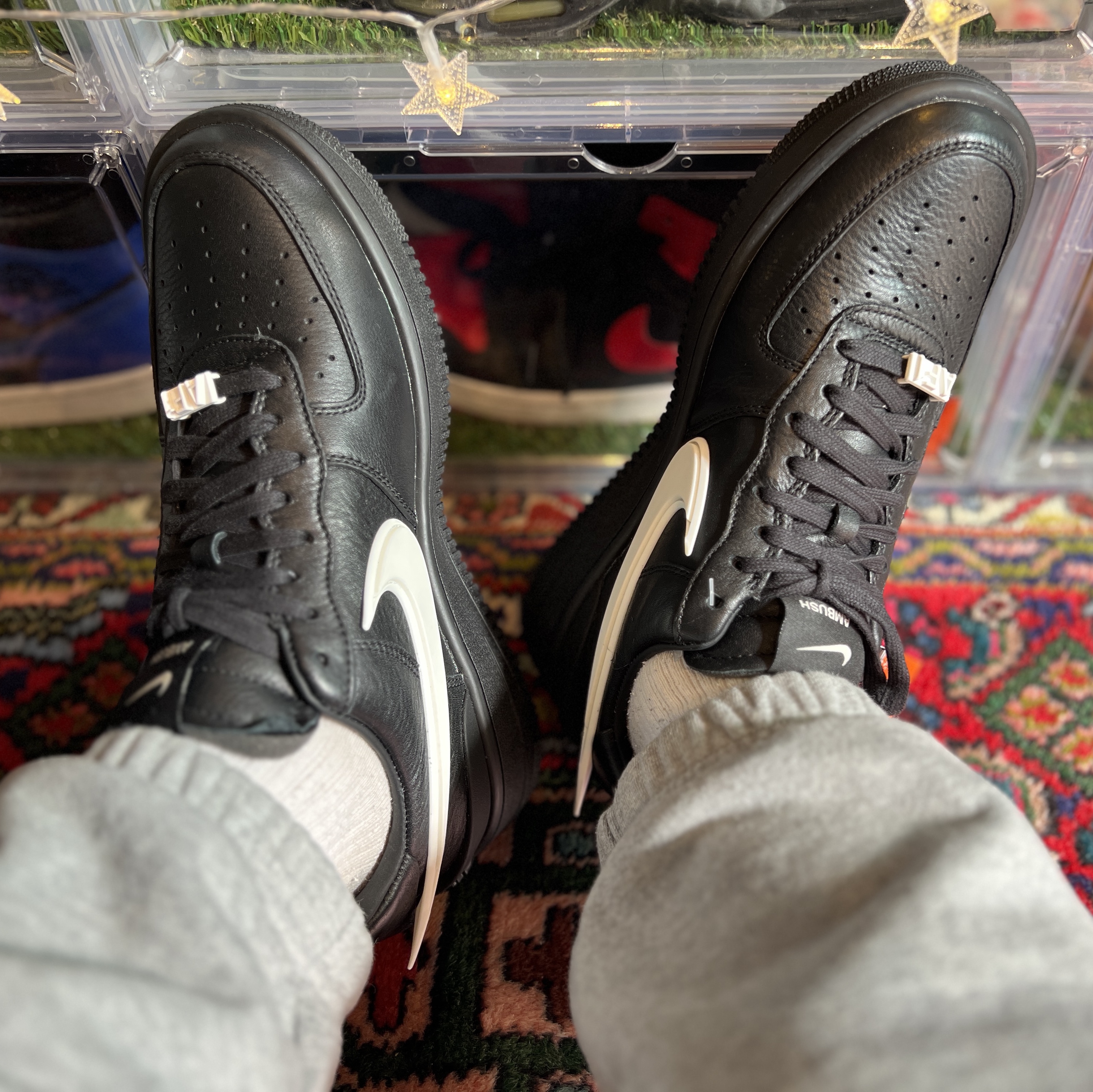 Nike x Ambush Air Force 1 Low SP Black 착용 스타일 - 2