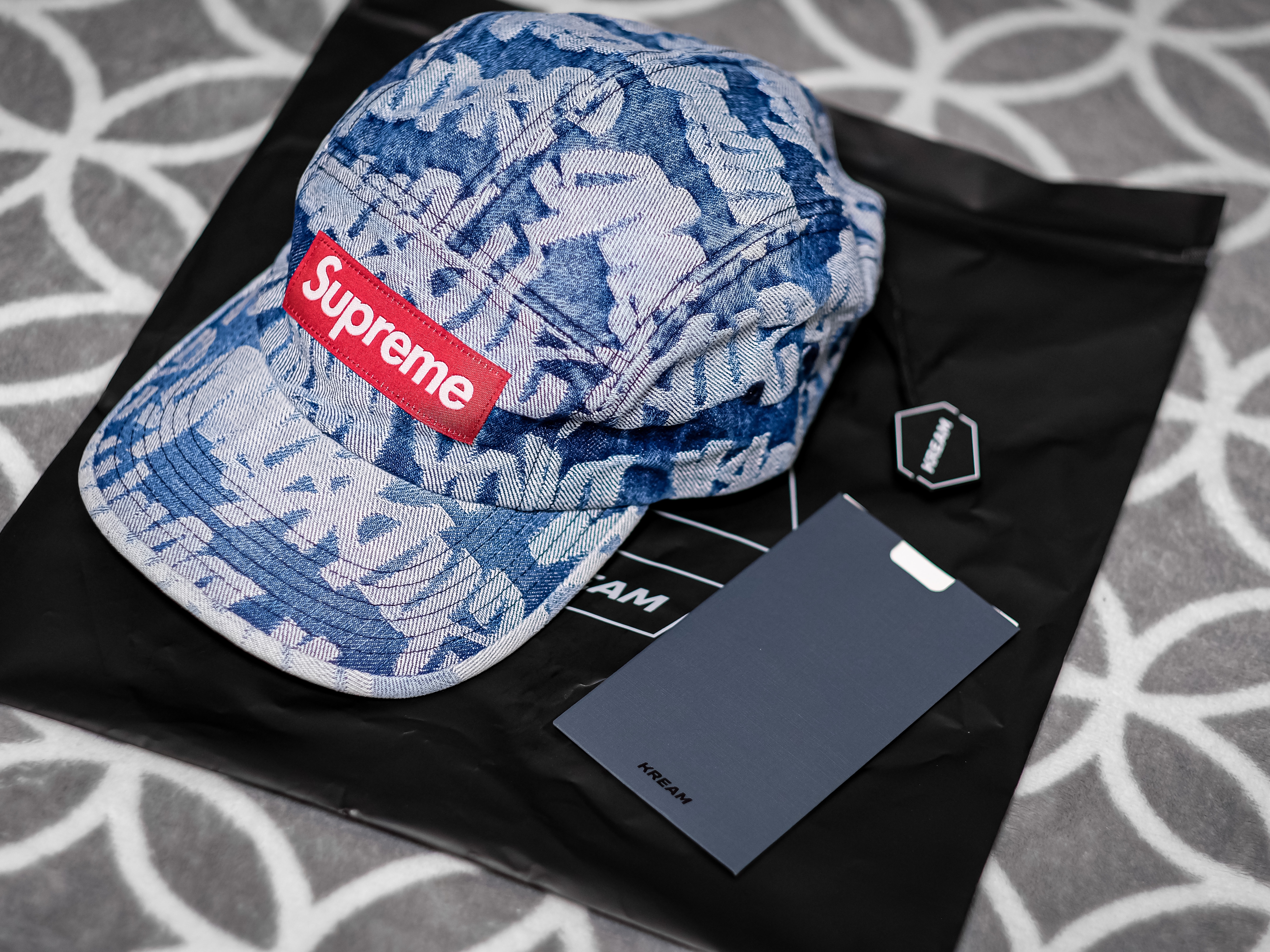 Supreme Fat Tip Jacquard Denim Camp Cap Blue - 22SS 착용 스타일 - 2