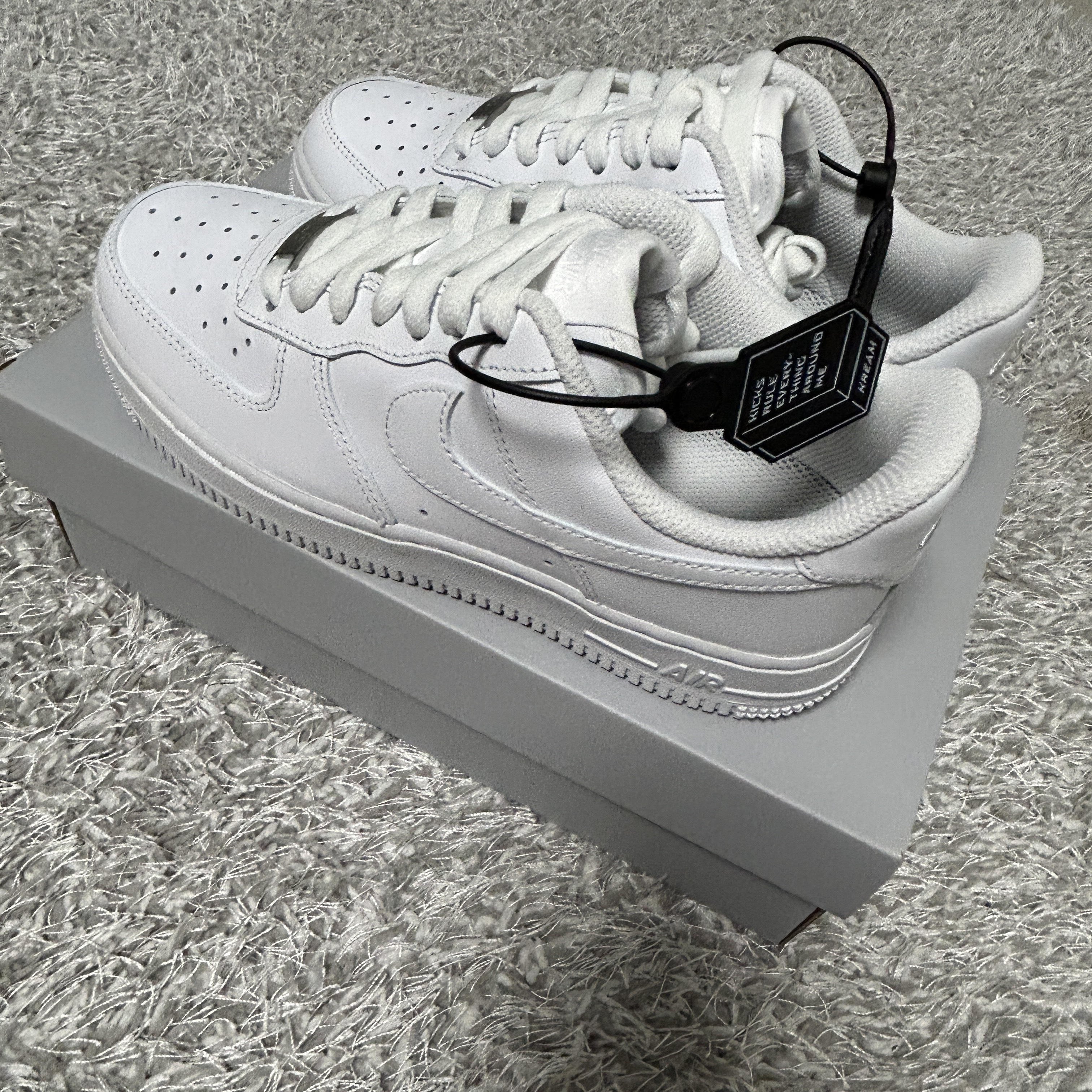 (W) Nike Air Force 1 '07 Low White 착용 스타일 - 3