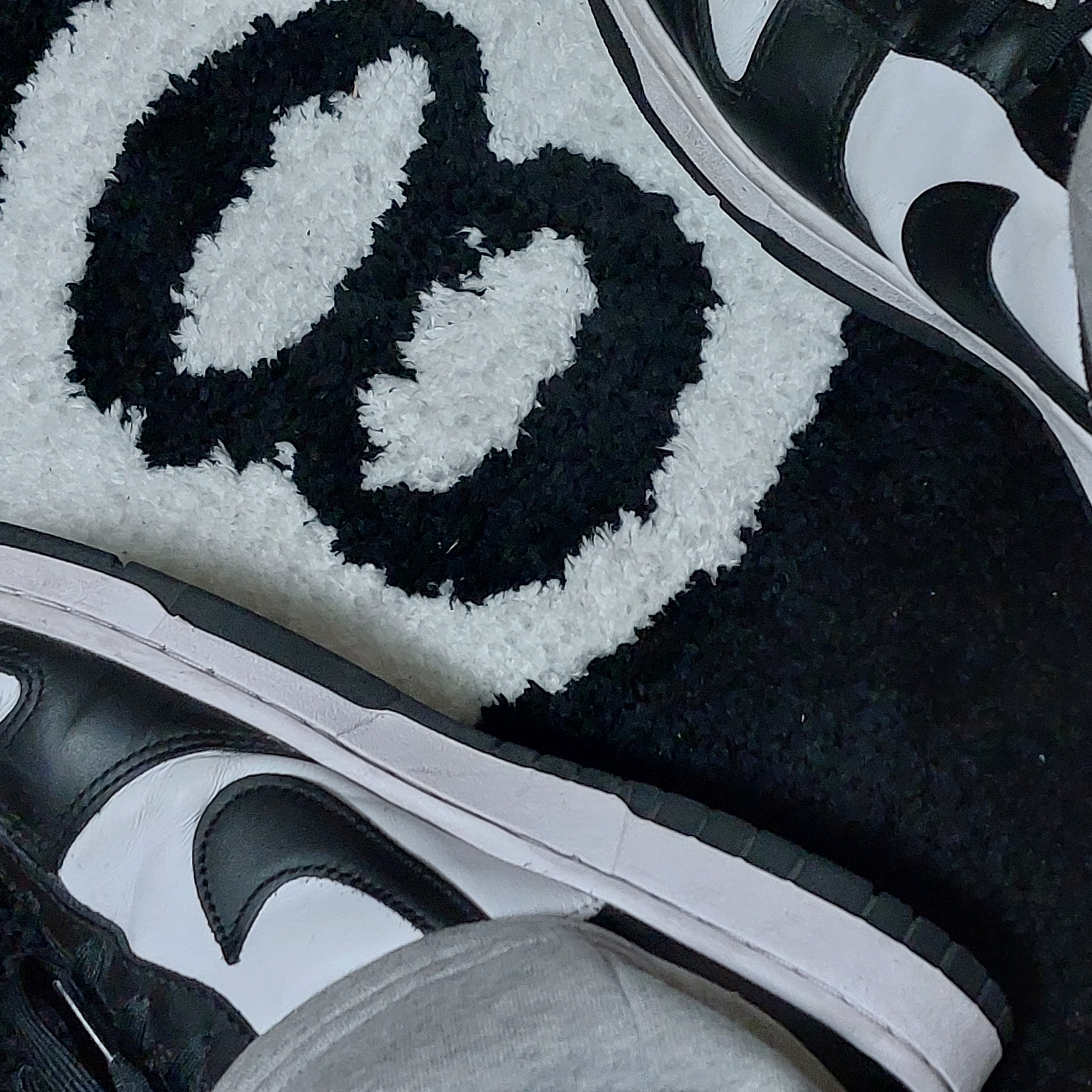 Nike Dunk Low Retro Black 착용 스타일