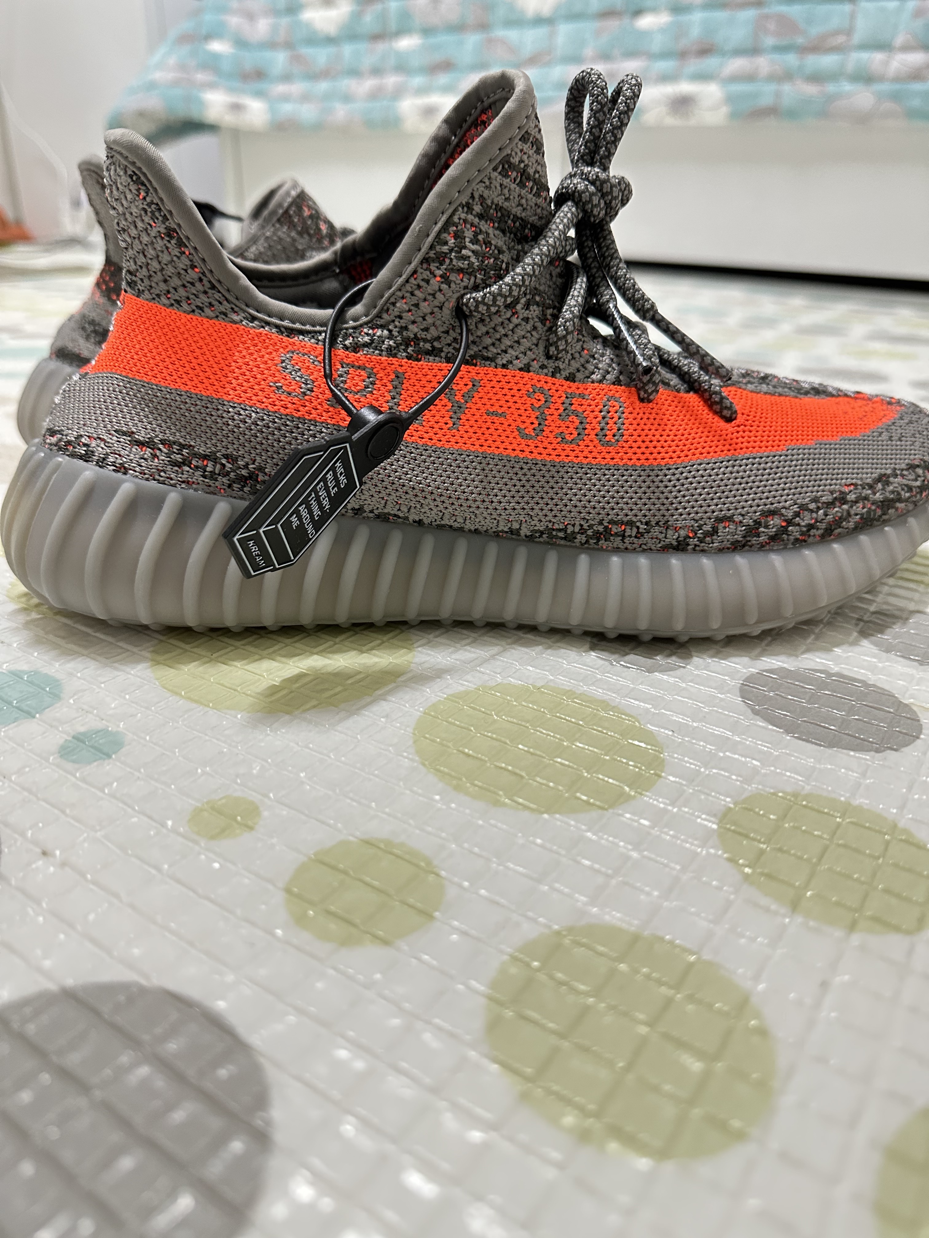 Adidas Yeezy Boost 350 V2 Beluga - Reflective 착용 스타일 - 5