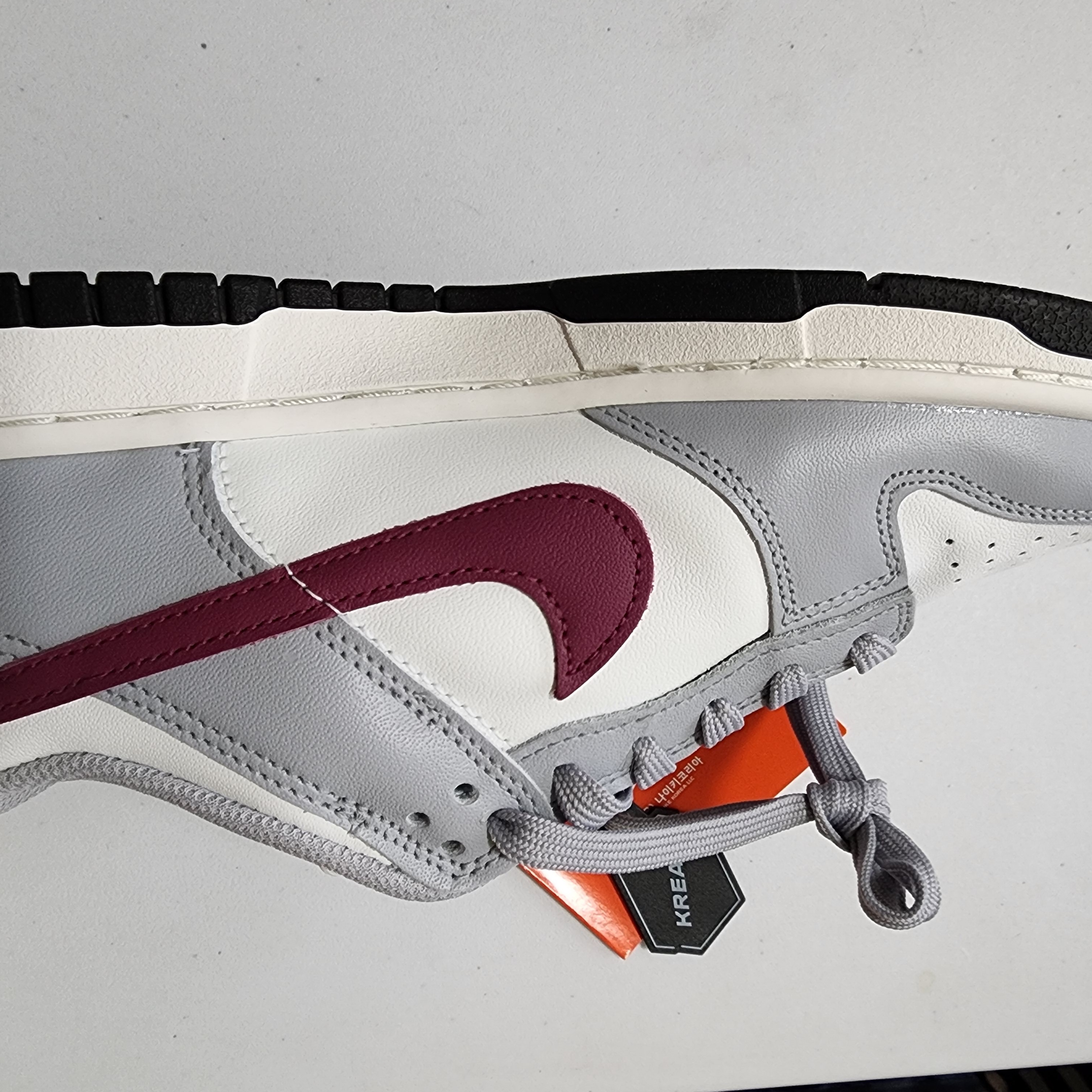 (W) Nike Dunk Low Wolf Grey Rosewood 착용 스타일 - 1