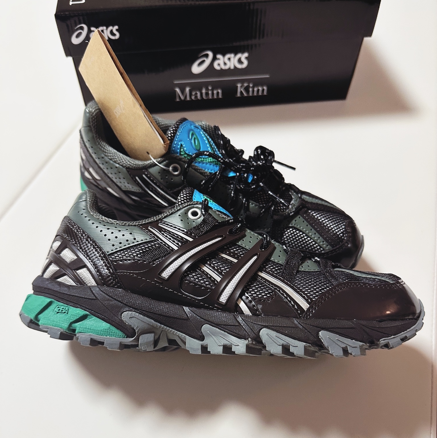 (W) Asics x Matin Kim Gel-Sonoma 15-50 Black Pure Silver 착용 스타일 - 2