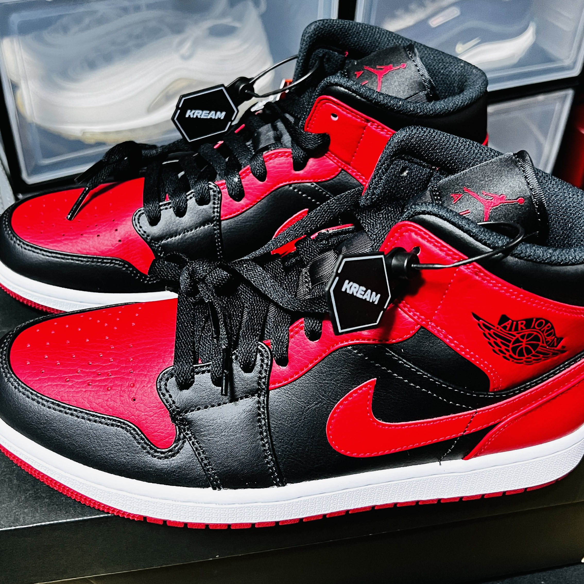 Jordan 1 Mid Bred Banned 2020 착용 스타일 - 2