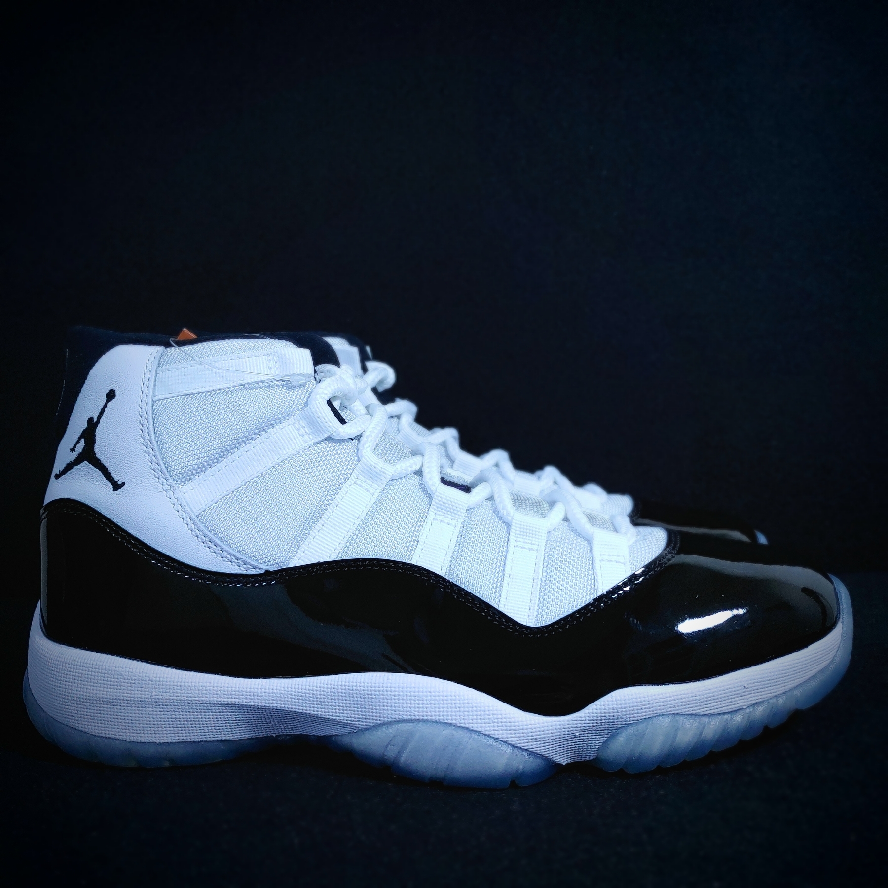 Jordan 11 Retro Concord 2018 착용 스타일 - 4