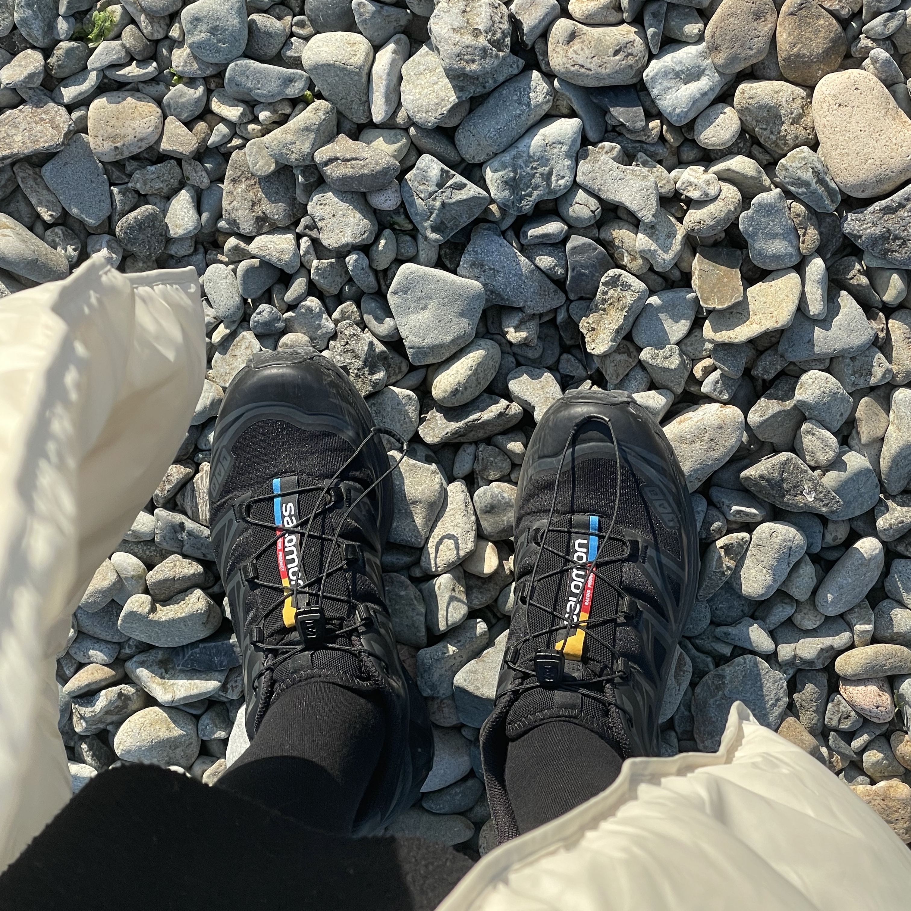 Salomon XT-6 ADV Black 착용 스타일