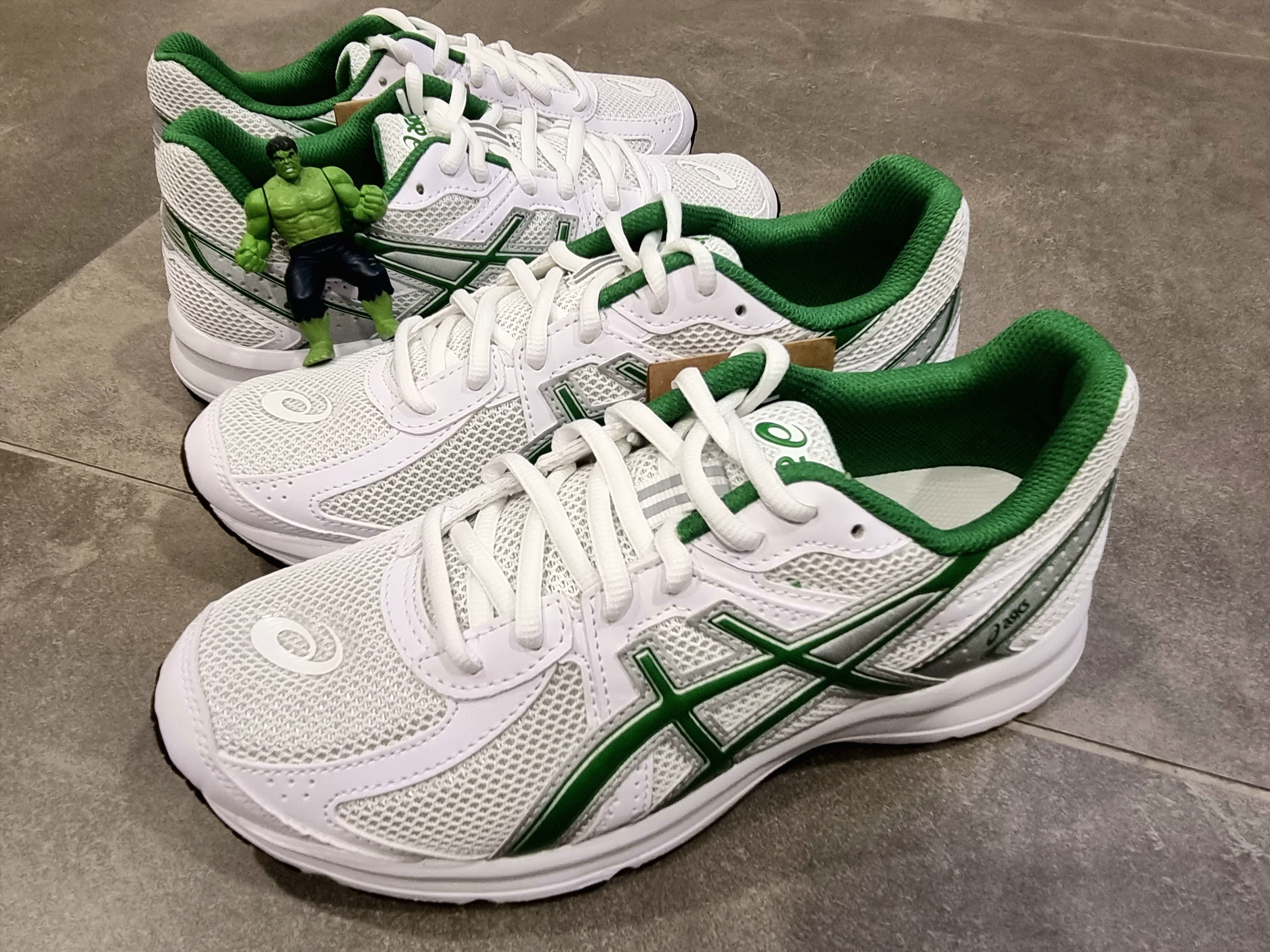 Asics Jog 100 S White Green - 2E Wide 착용 스타일 - 1