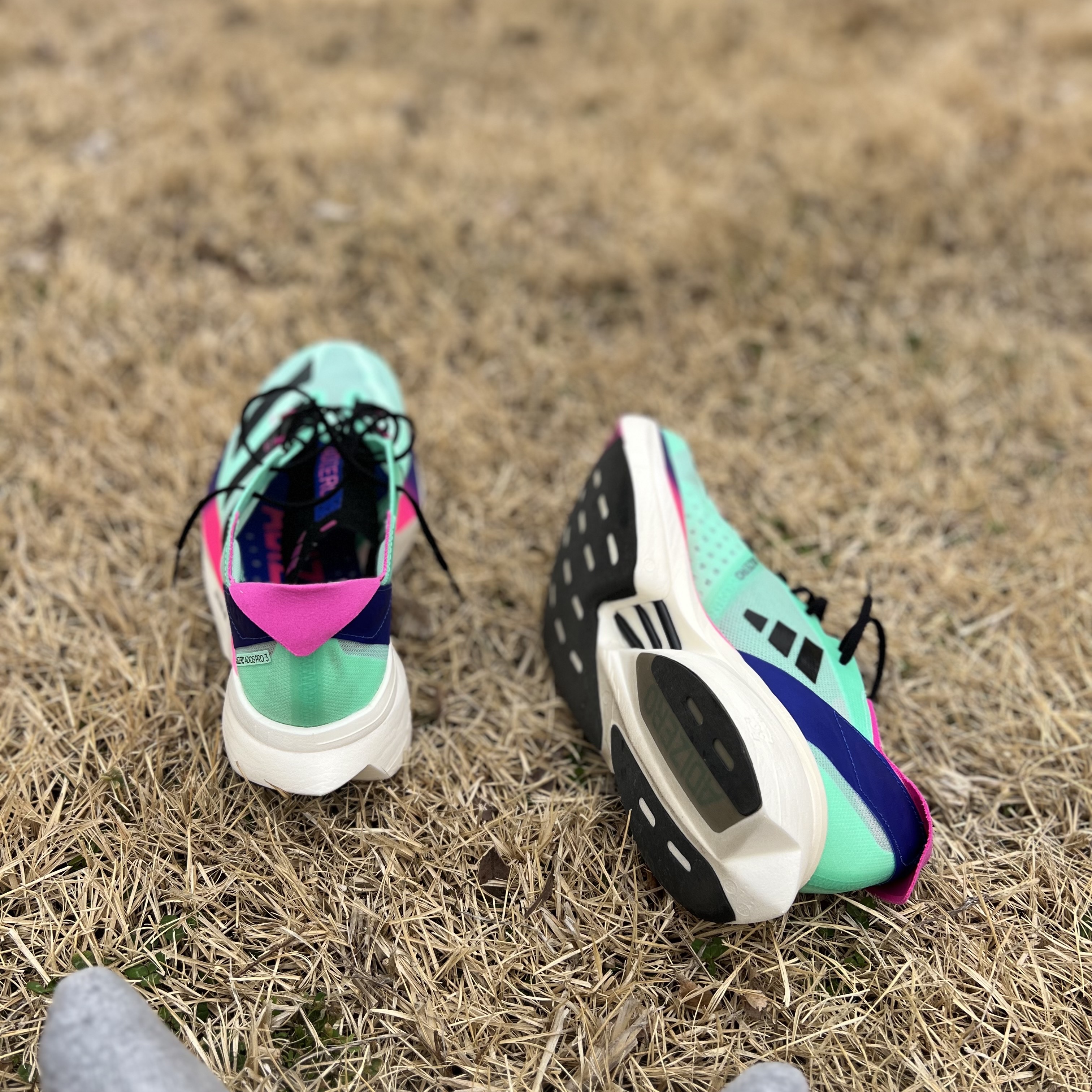 Adidas Adizero Adios Pro 3 Pulse Mint Core Black 착용 스타일