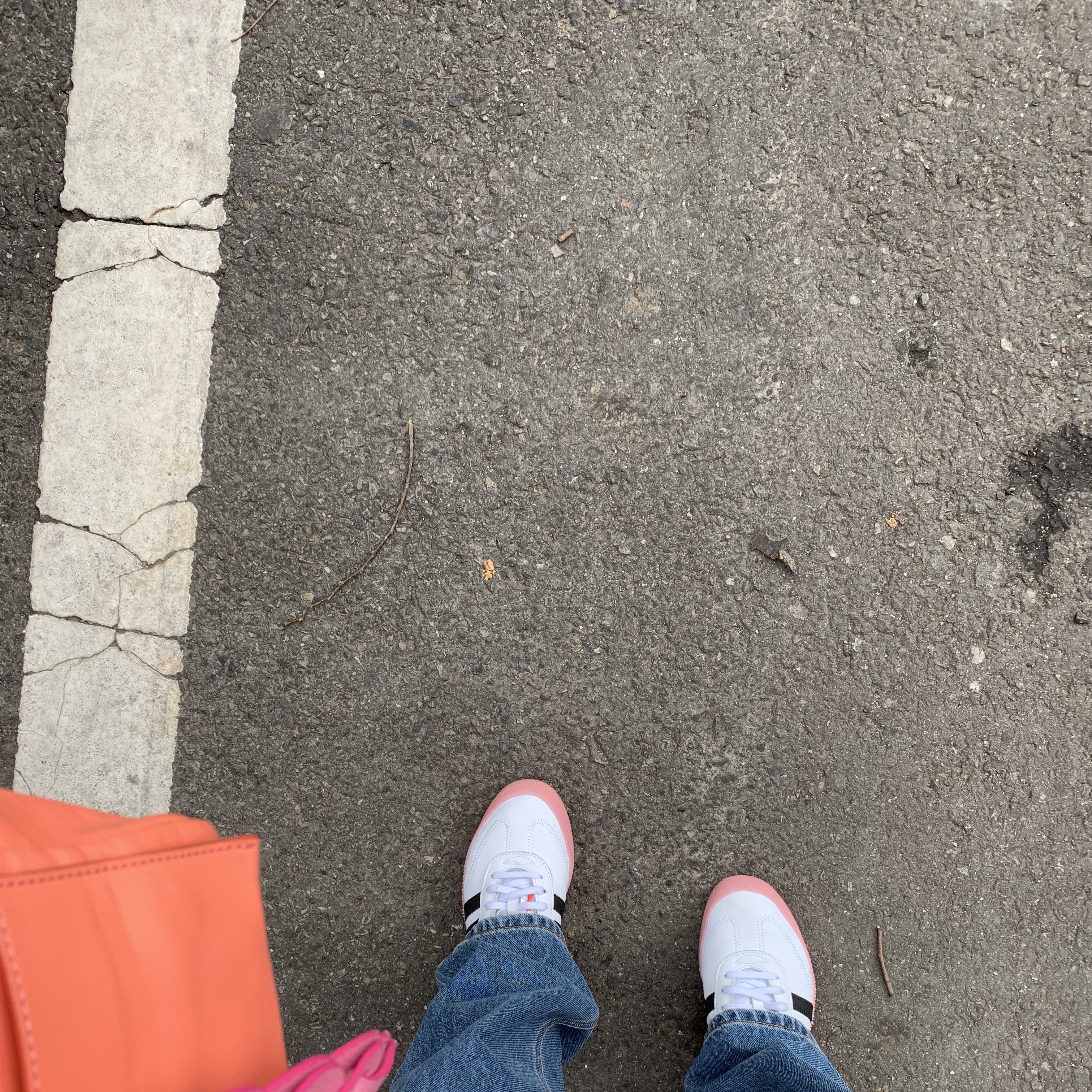 (W) Adidas Sambarose White Pink 착용 스타일