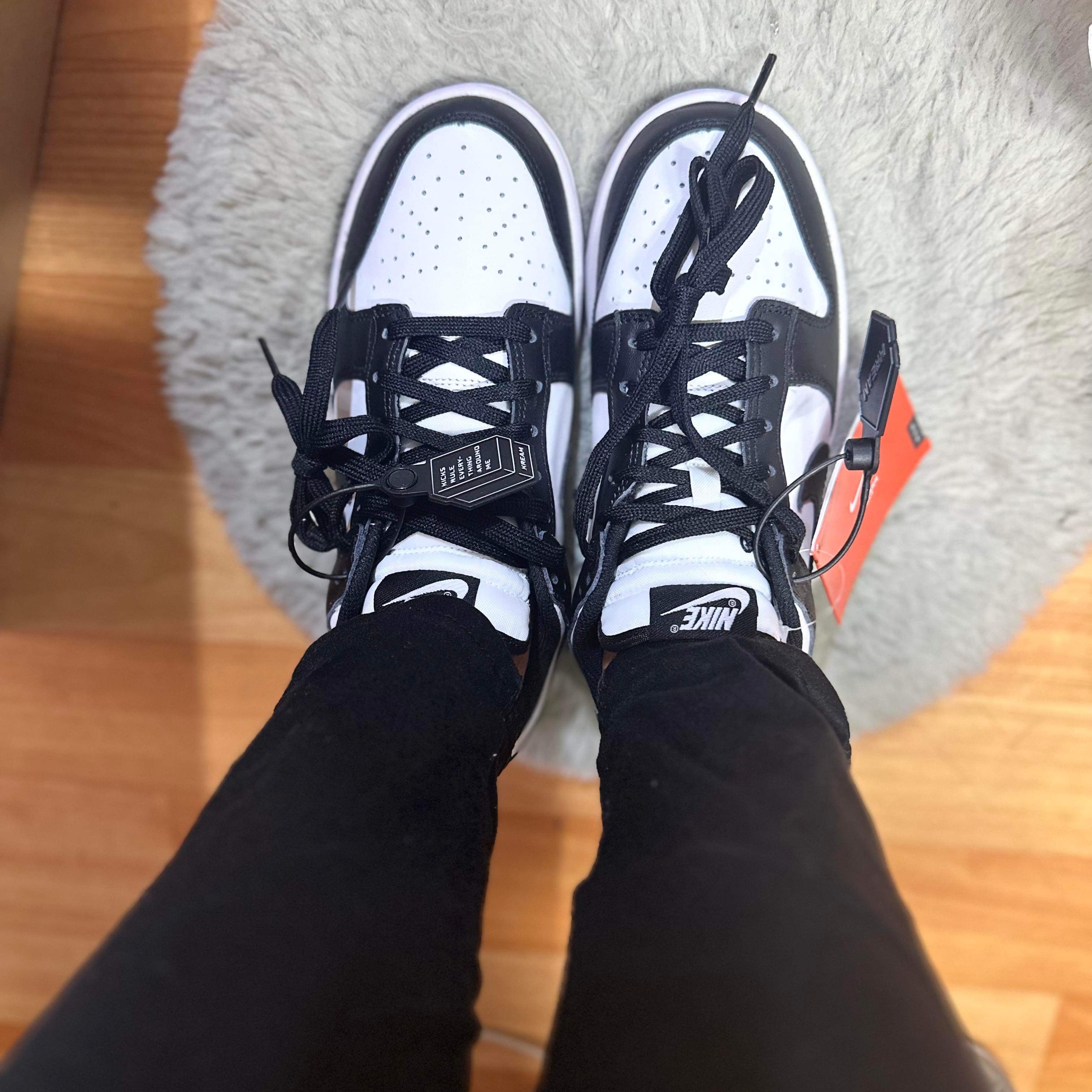 (W) Nike Dunk Low Black 착용 스타일