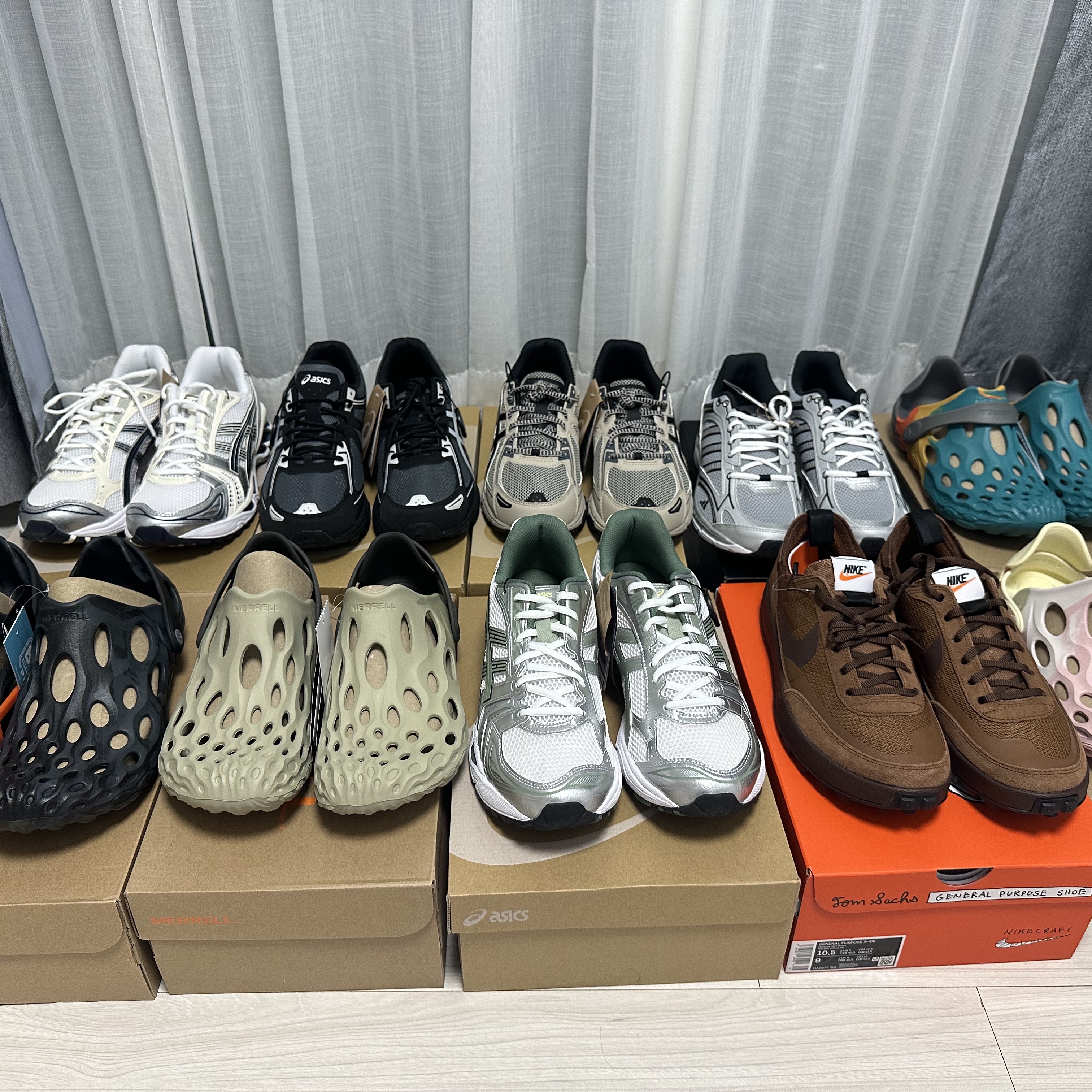 (W) Asics Gel-Kayano 14 White Midnight 착용 스타일
