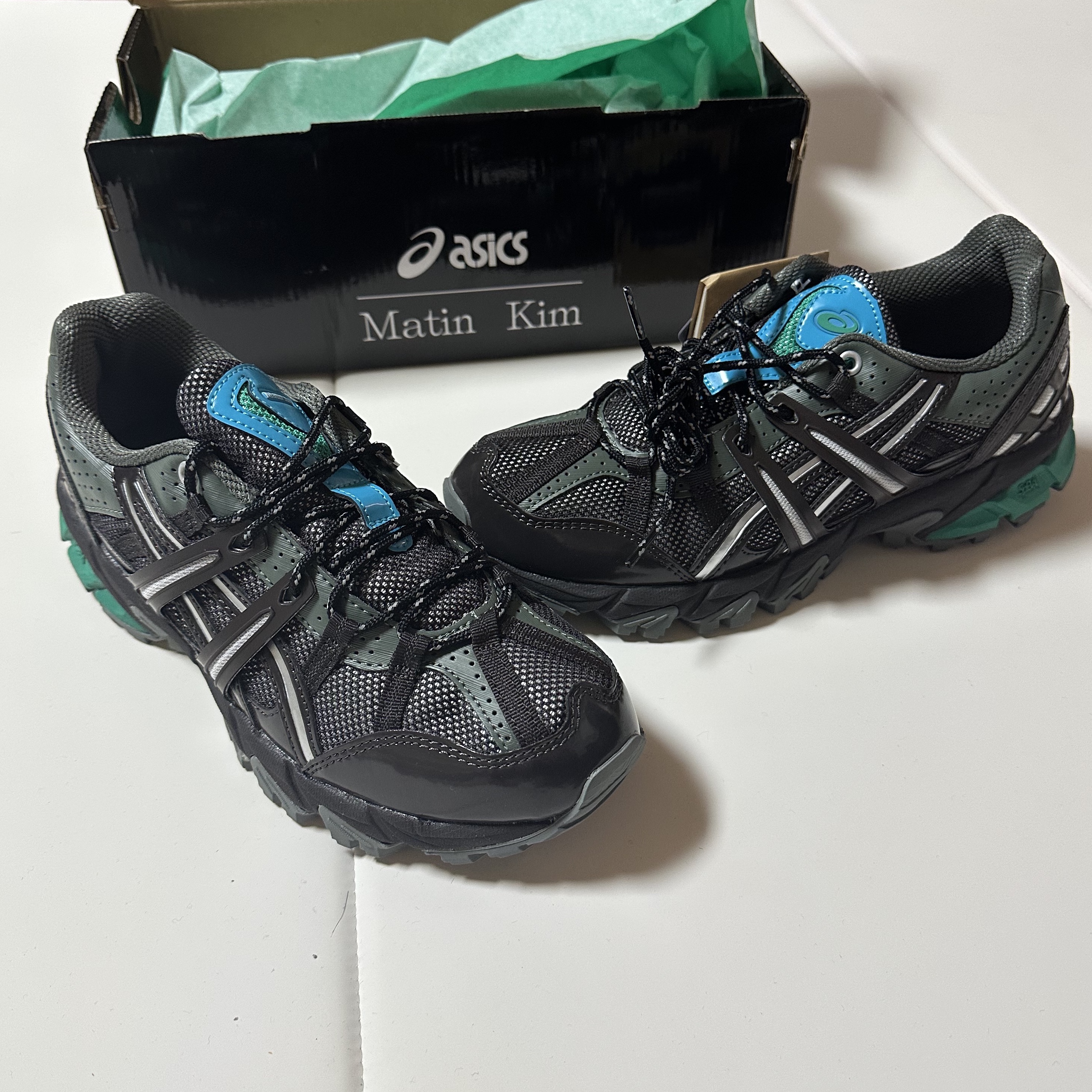 (W) Asics x Matin Kim Gel-Sonoma 15-50 Black Pure Silver 착용 스타일 - 4