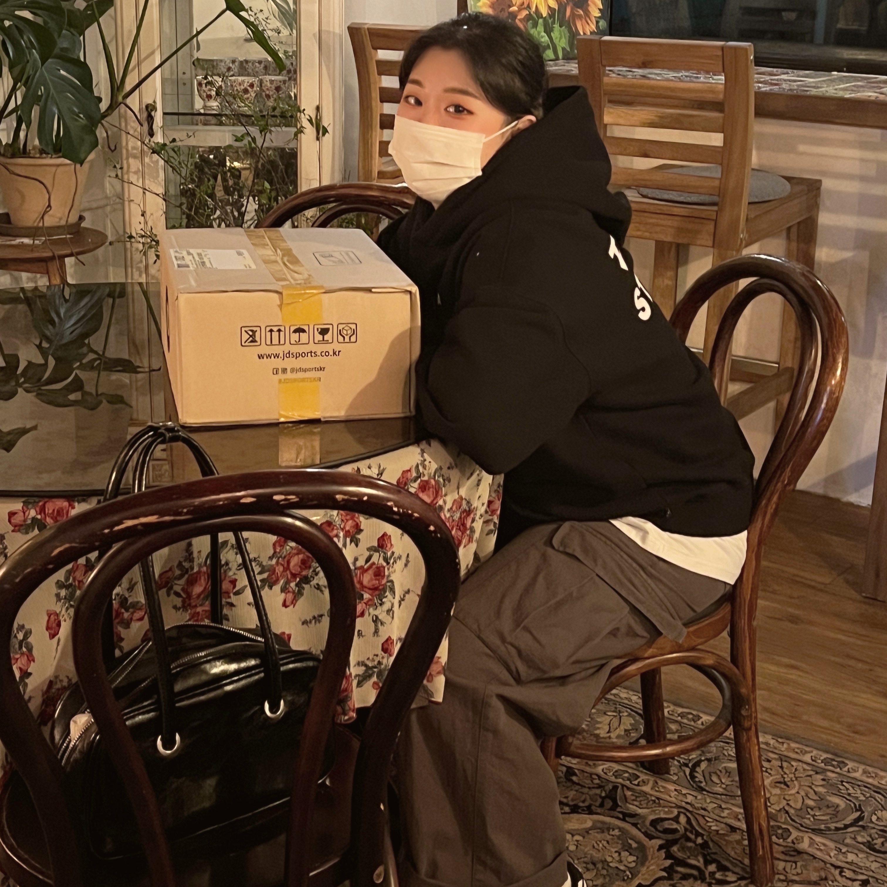 IAB Studio Hoodie Black White, (W) Nike Dunk Low Black 착용 스타일
