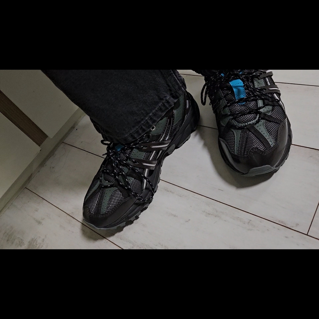 (W) Asics x Matin Kim Gel-Sonoma 15-50 Black Pure Silver 착용 스타일