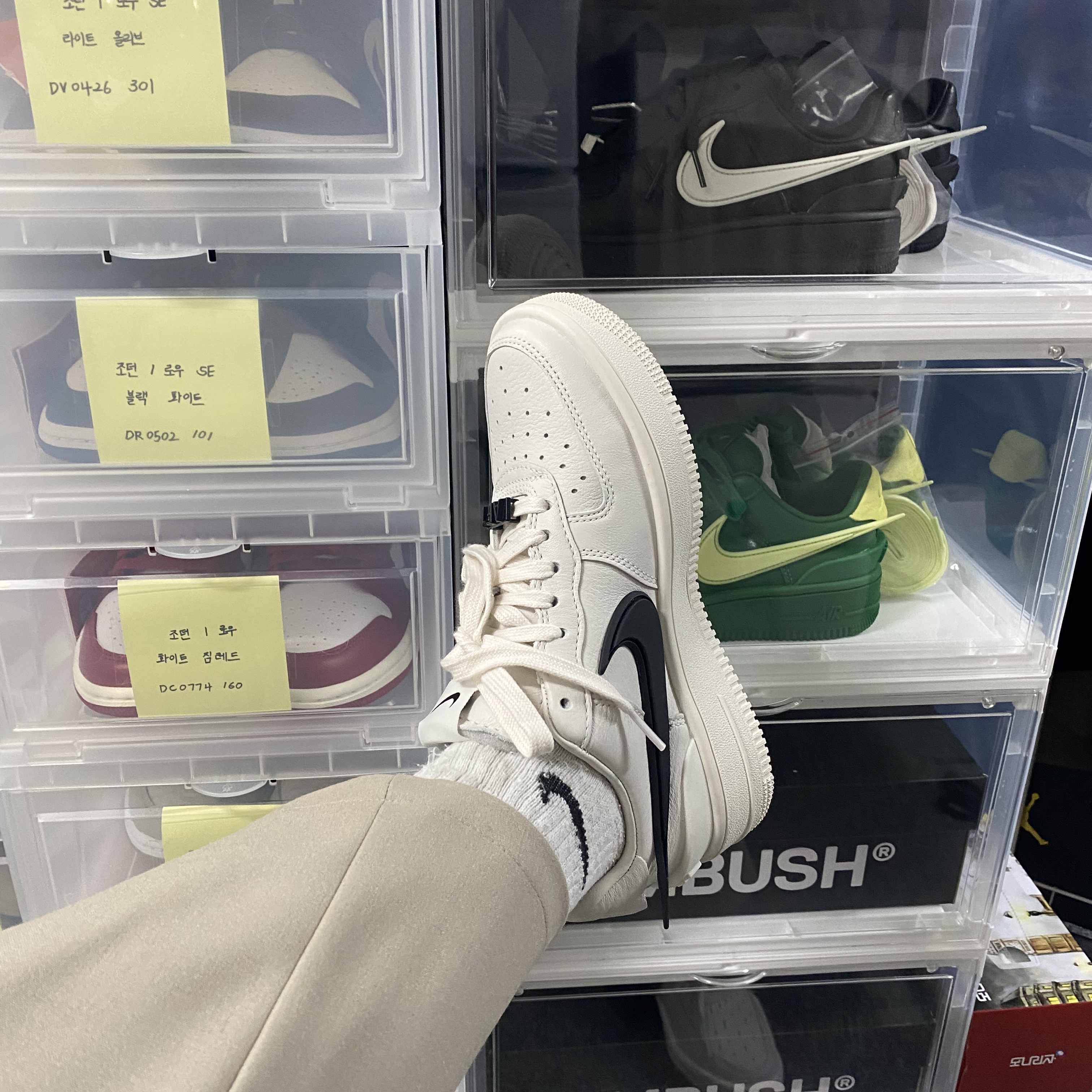 Nike x Ambush Air Force 1 Low SP Phantom, Nike x Ambush Air Force 1 Low SP Black 착용 스타일 - 3